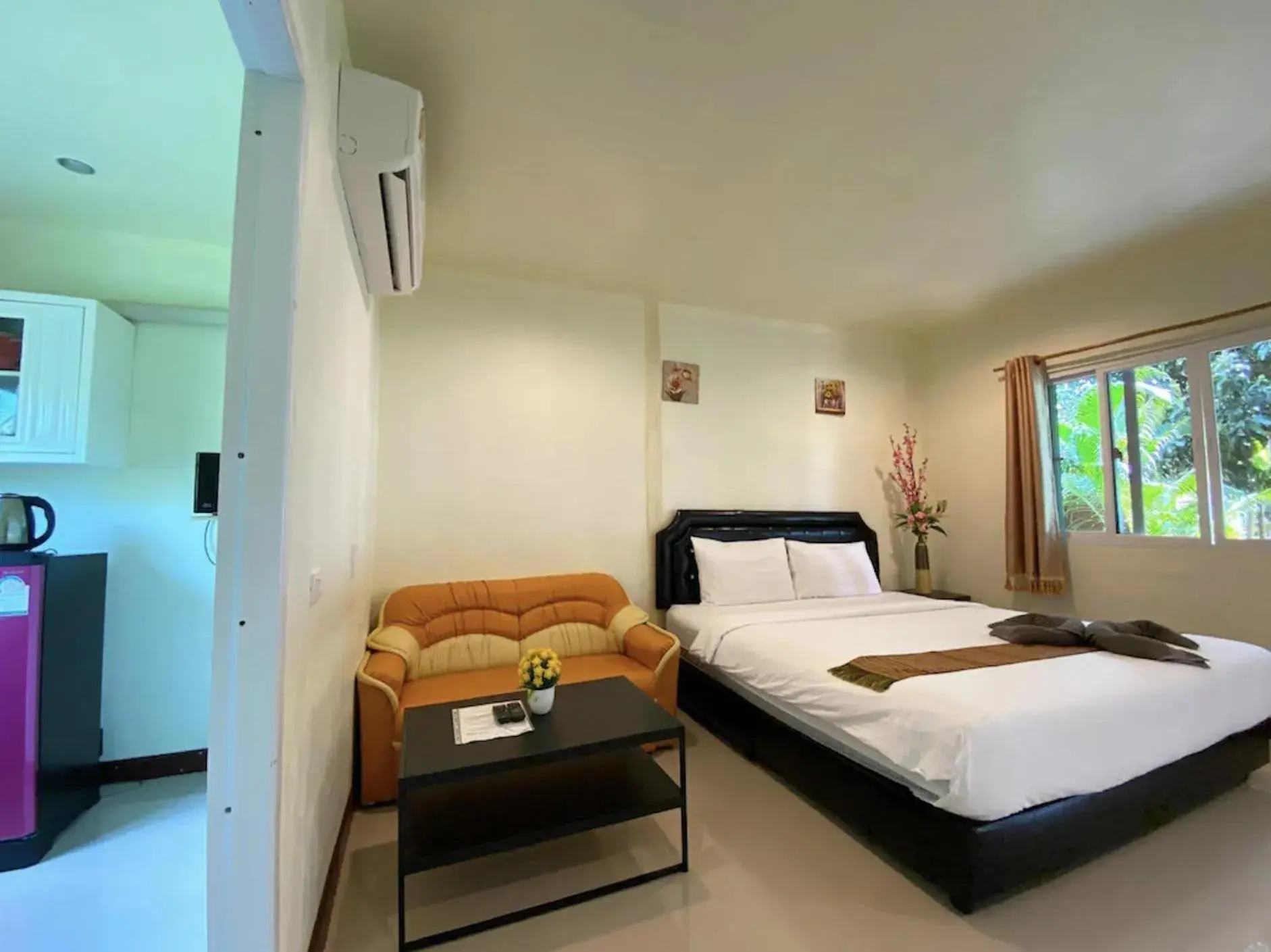 Bed in Everest Resort Samui - SHA Plus Bed in Everest Resort Samui - SHA Plus