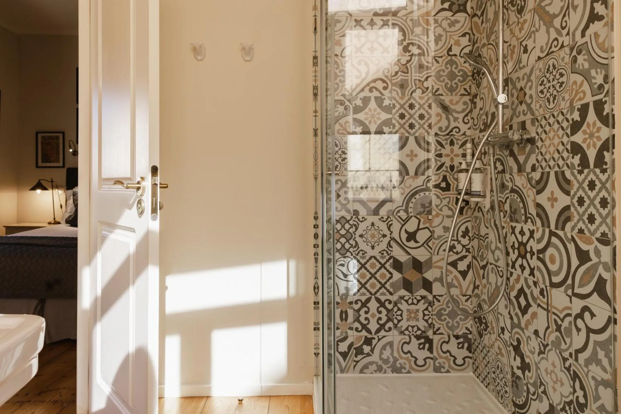 Shower in Hotel Alegria