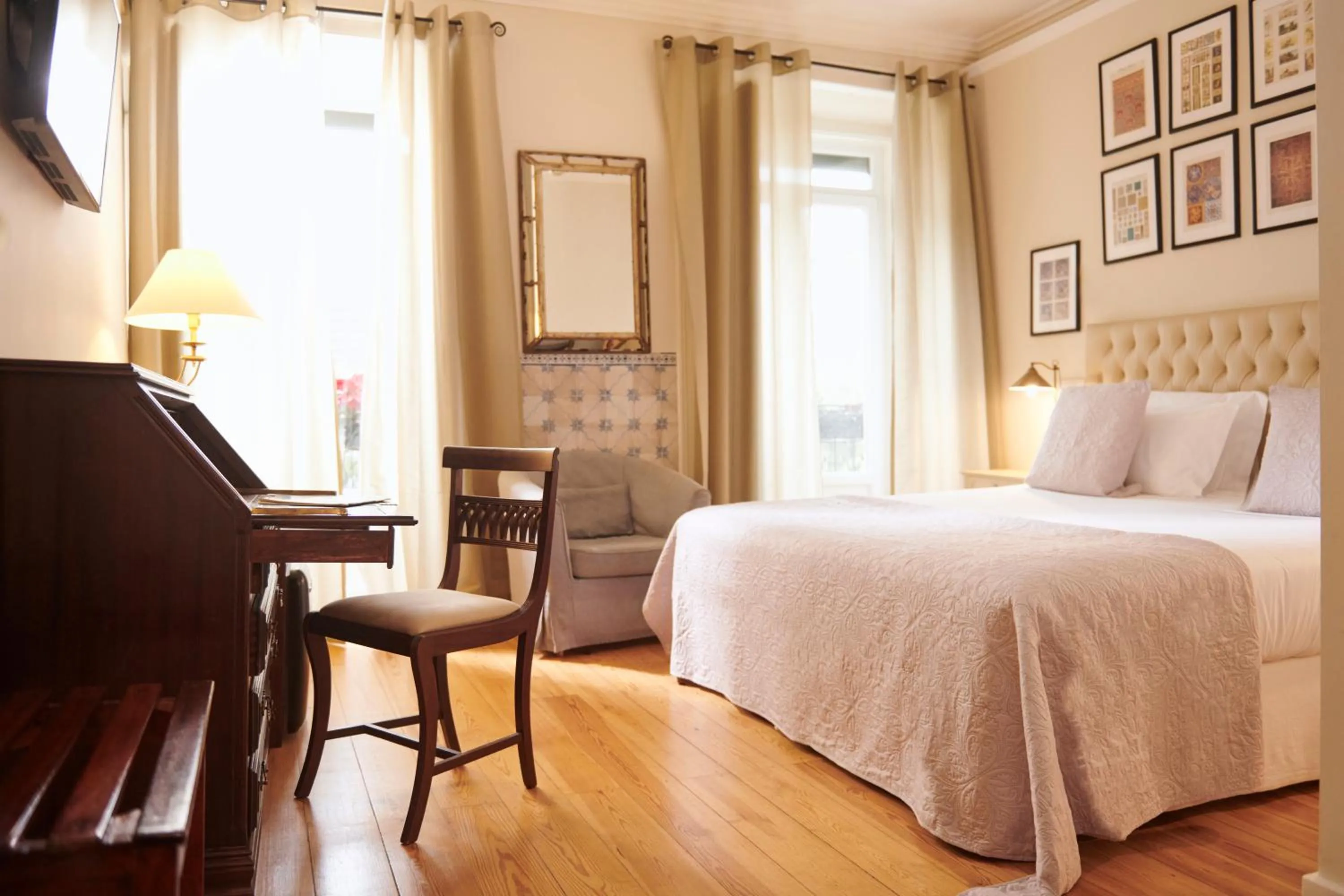 Bedroom, Bed in Hotel Alegria