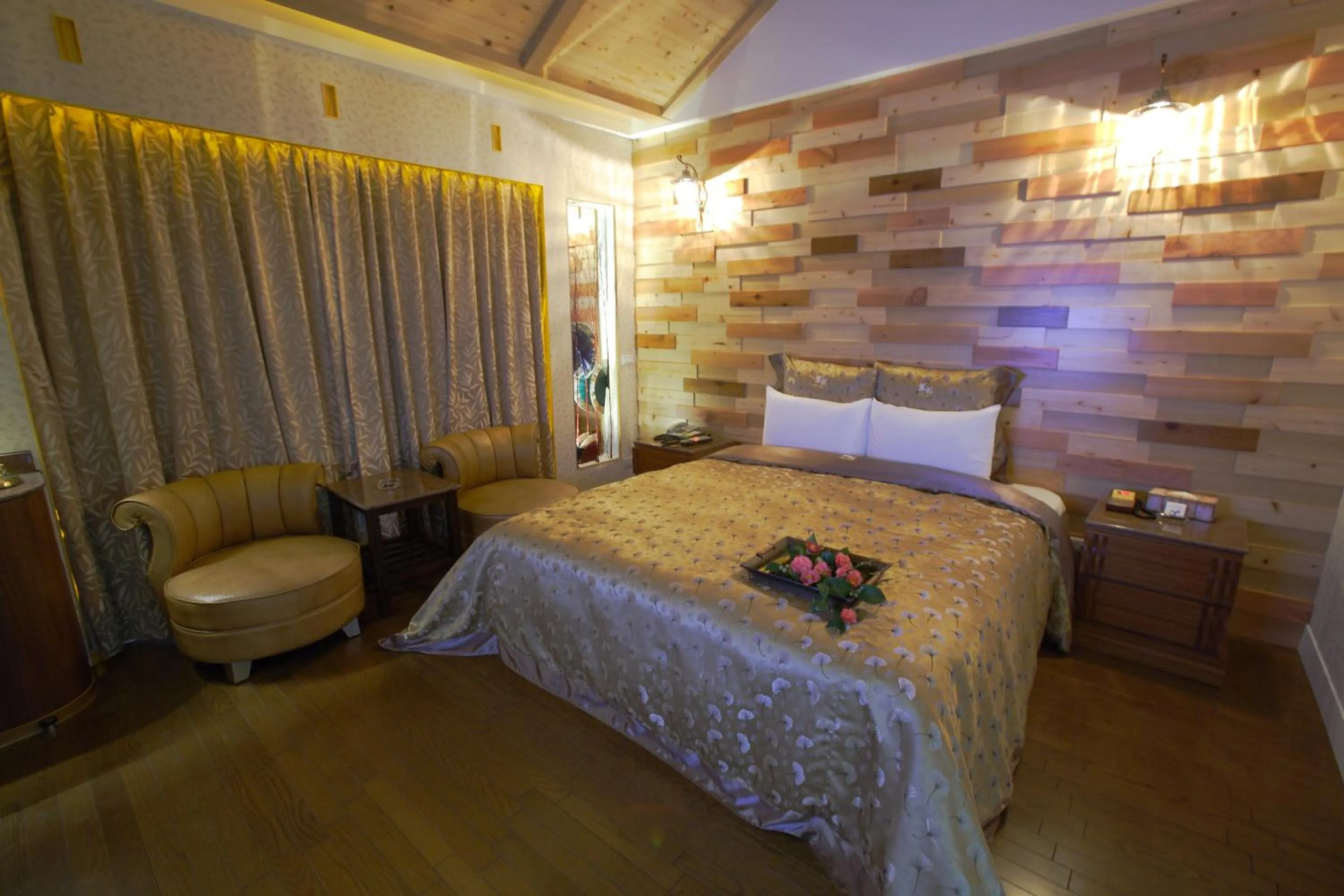 Photo of the whole room, Bed in Lai Yin Motel