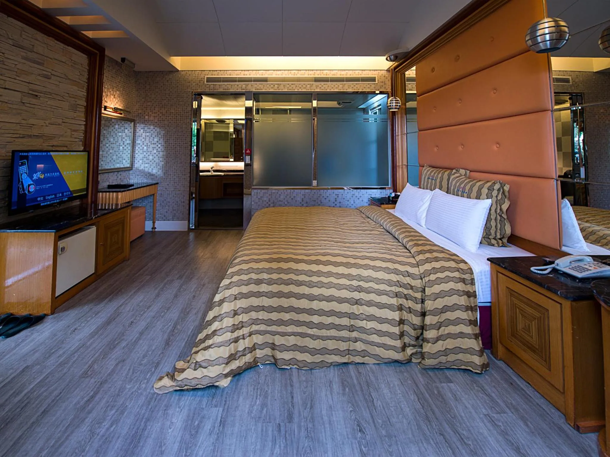 Photo of the whole room, Bed in Lai Yin Motel