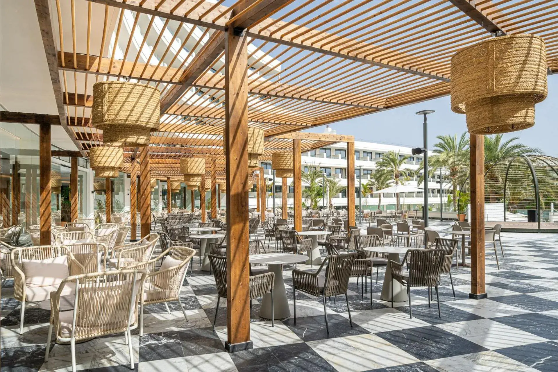 Lounge or bar in Mediterranean Palace Lounge or bar in Mediterranean Palace