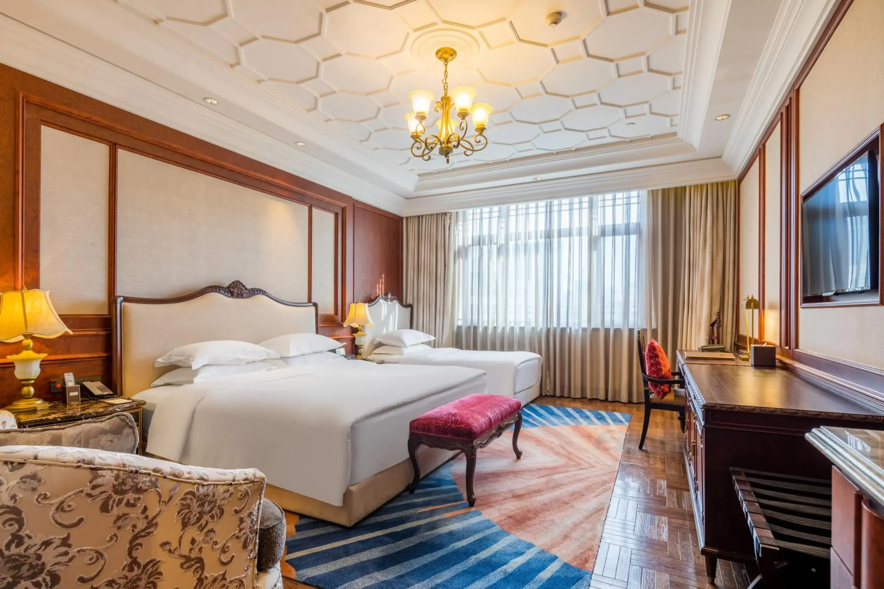 TV and multimedia, Bed in Shanghai Donghu Hotel - Shanghai Style Garden House TV and multimedia, Bed in Shanghai Donghu Hotel - Shanghai Style Garden House