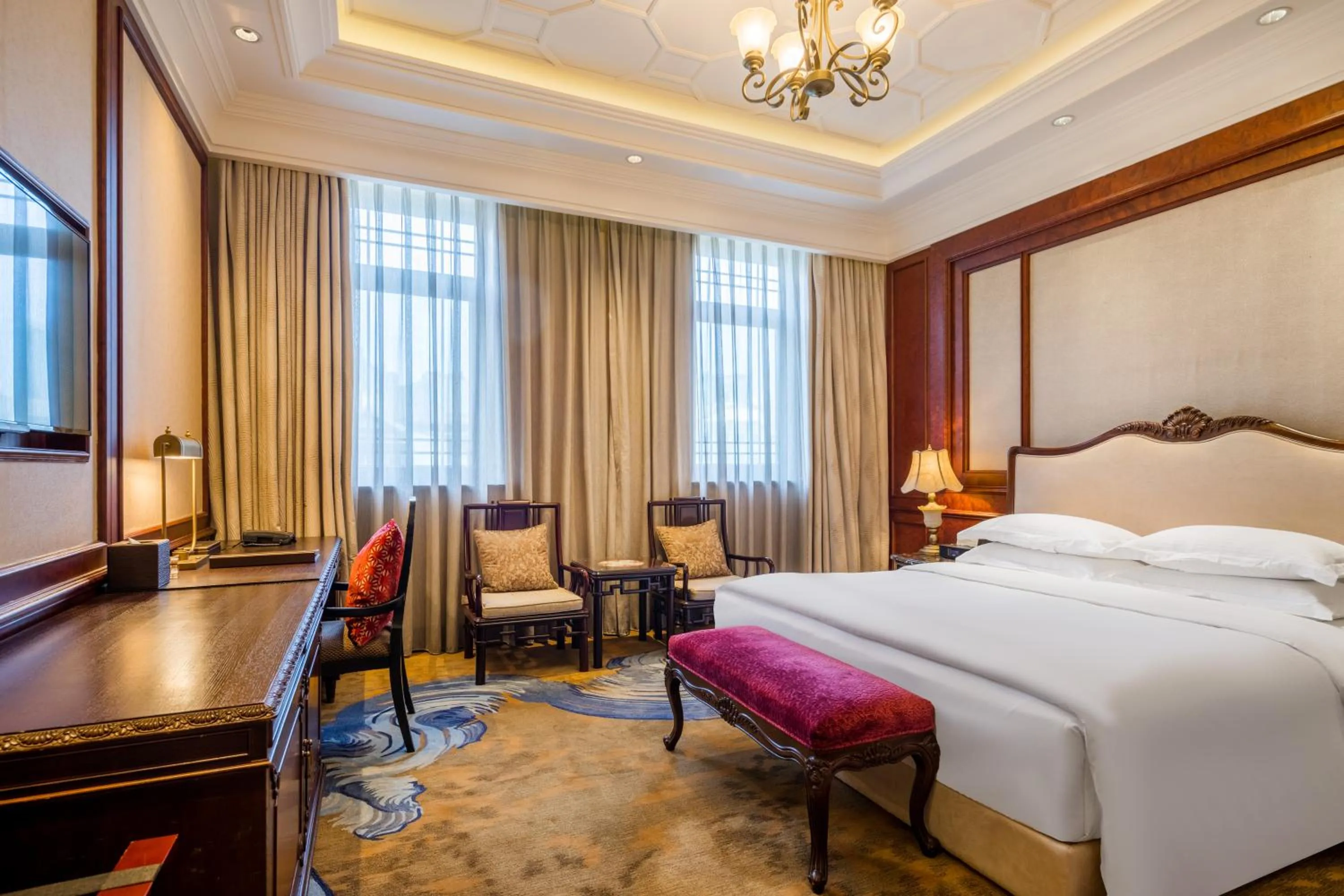 Photo of the whole room, Bed in Shanghai Donghu Hotel - Shanghai Style Garden House