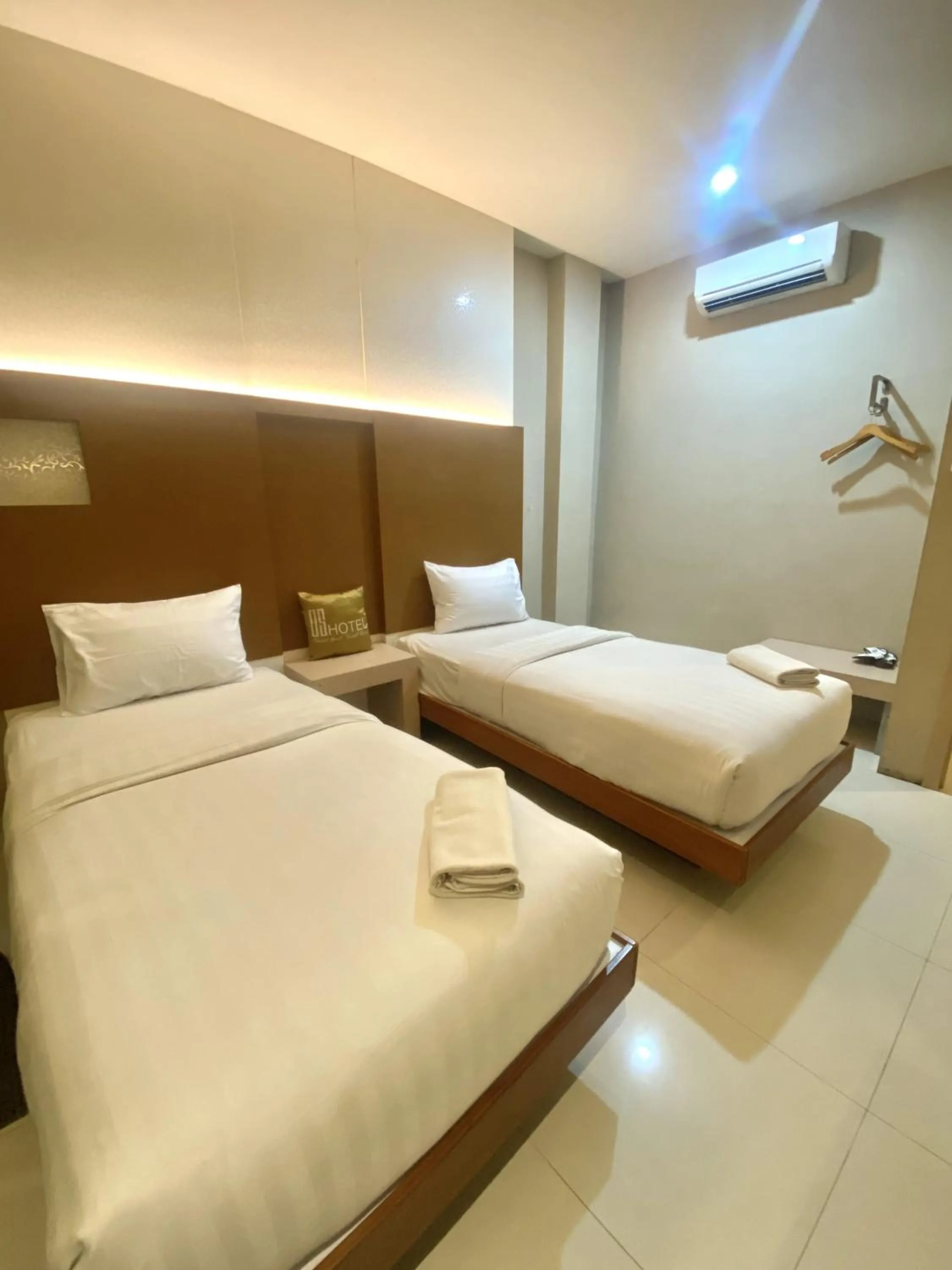 Bedroom, Bed in OS Hotel Airport Batam