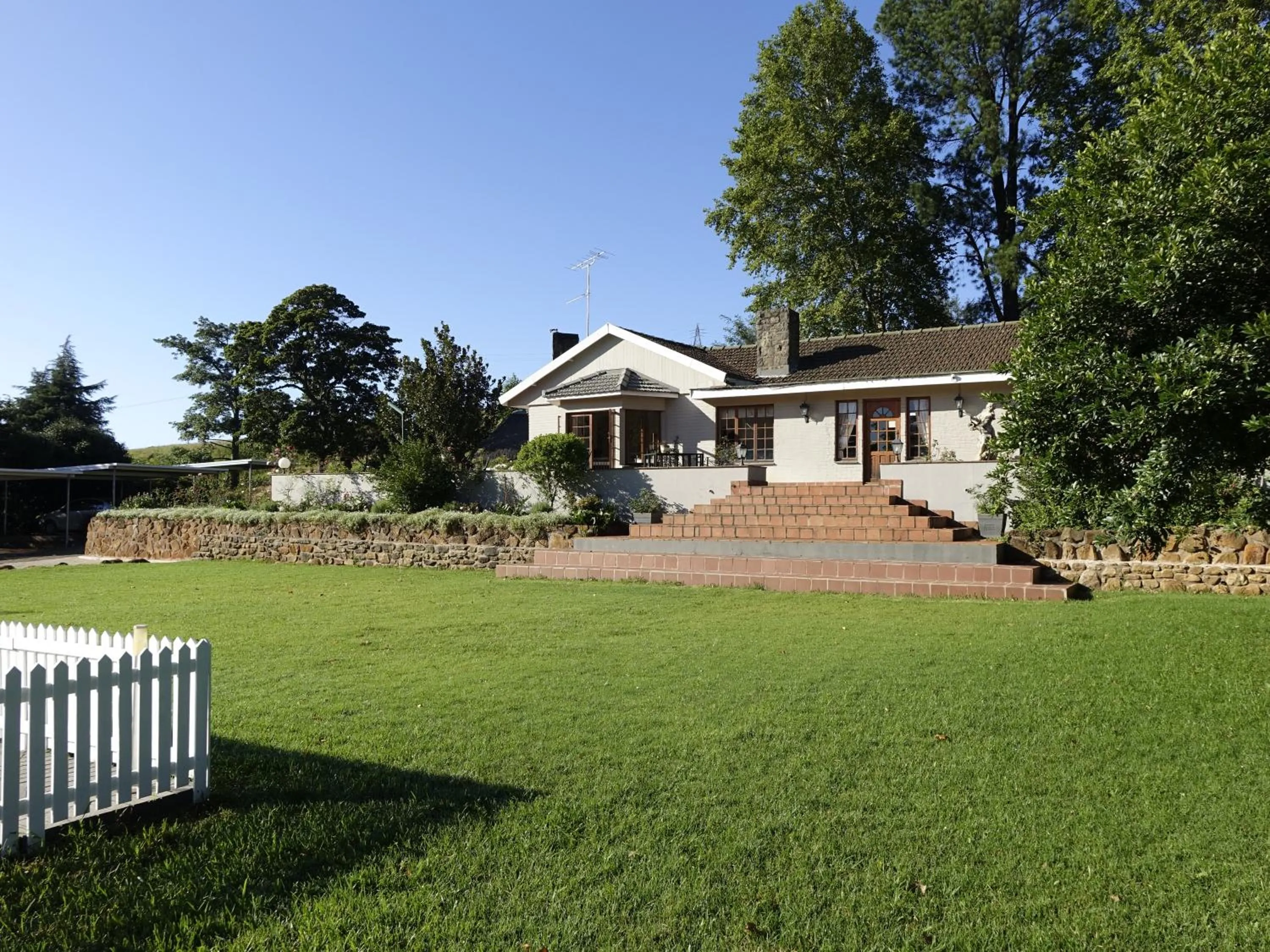 Patio in Notting Hill Lodge