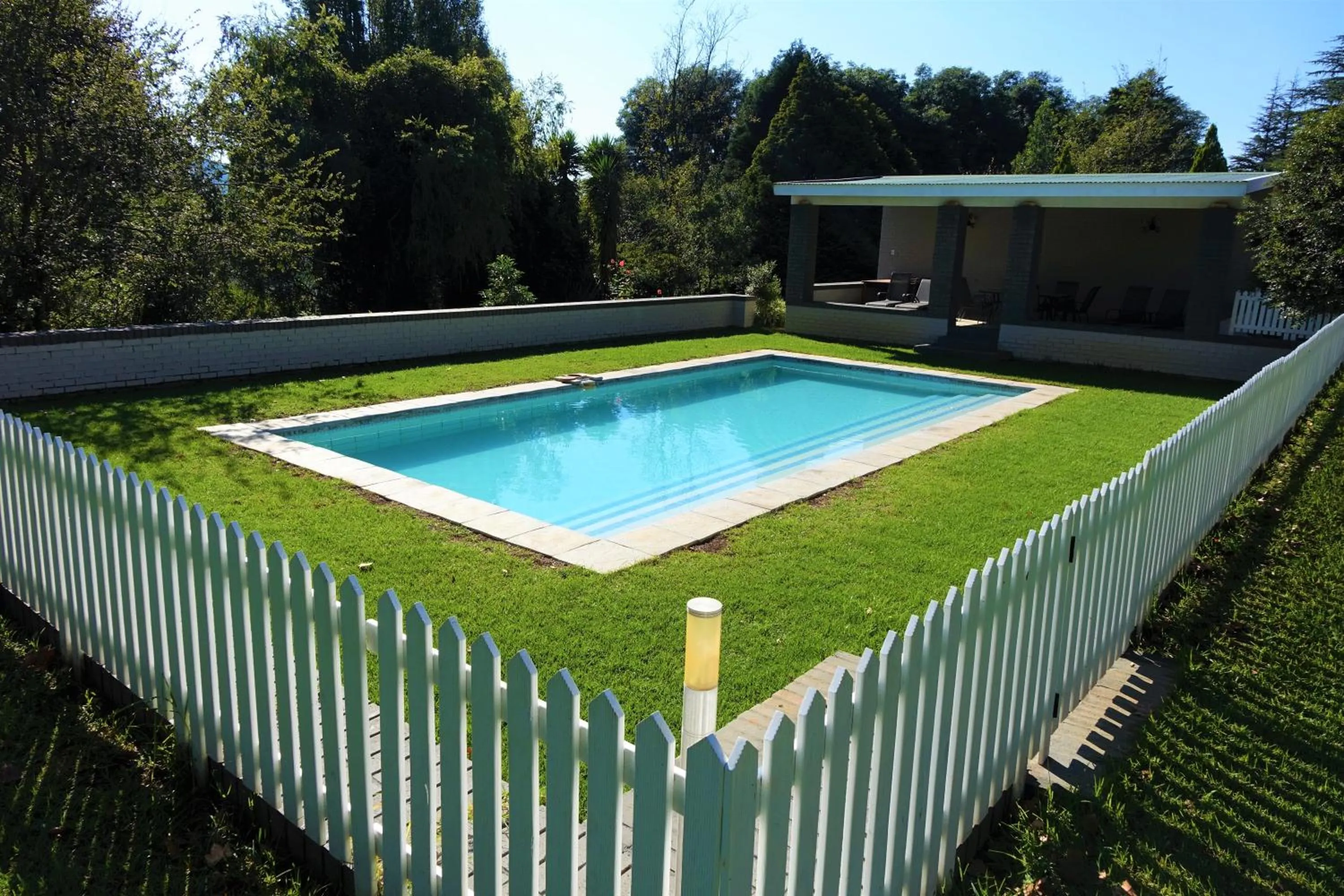 Pool view in Notting Hill Lodge