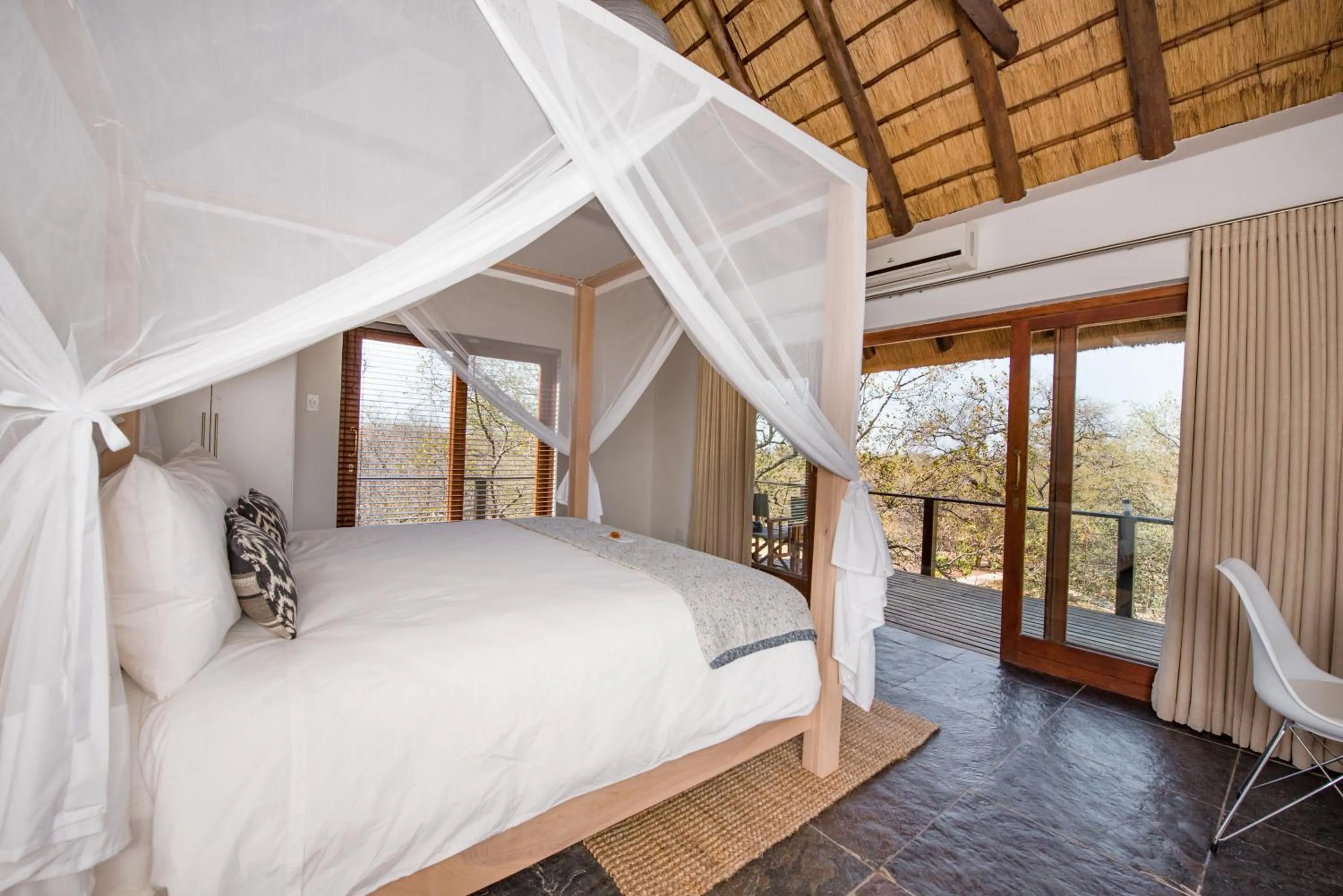 Bed in Unembeza Boutique Lodge & Spa