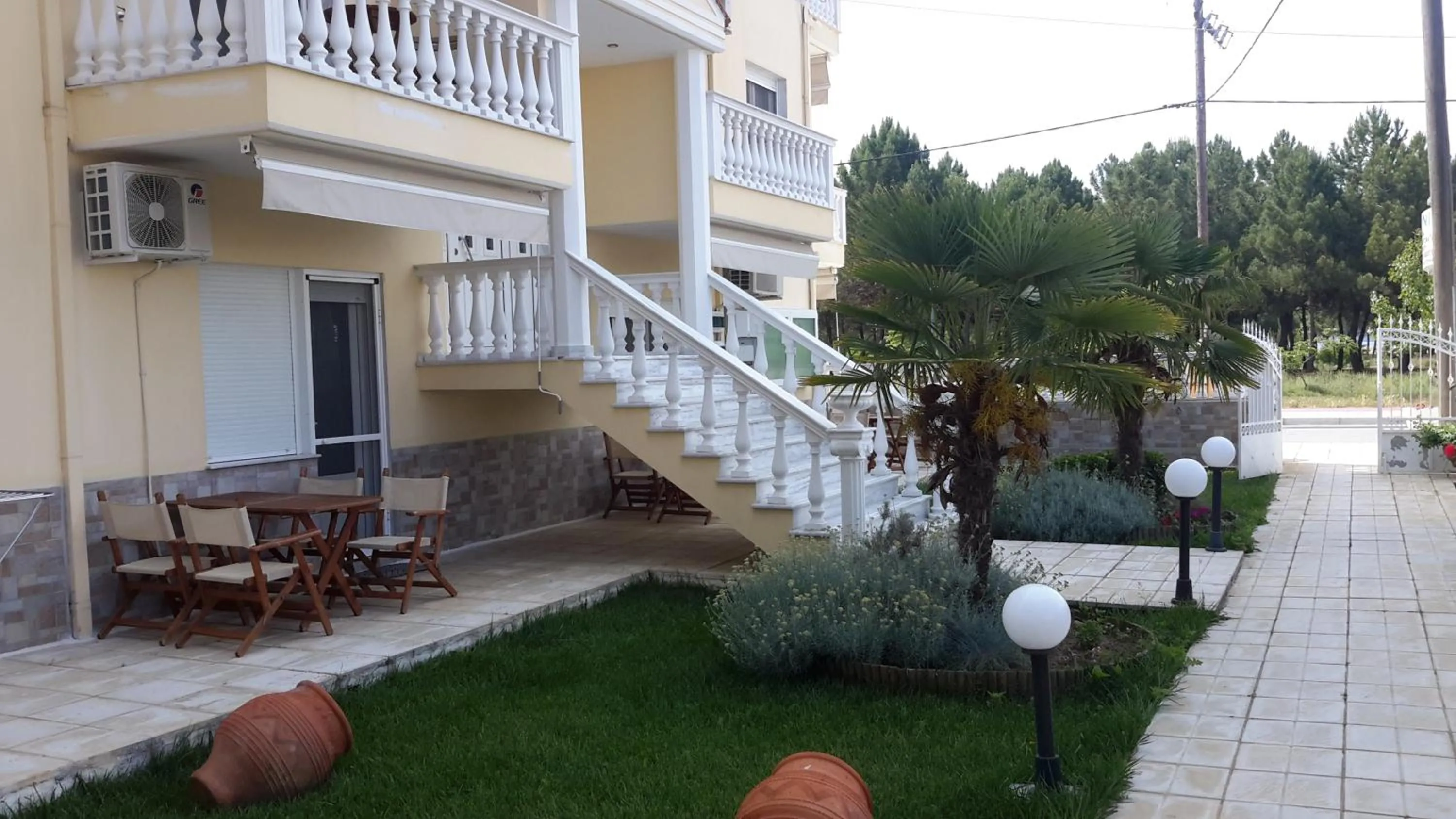 Facade/entrance in Irini Apartments
