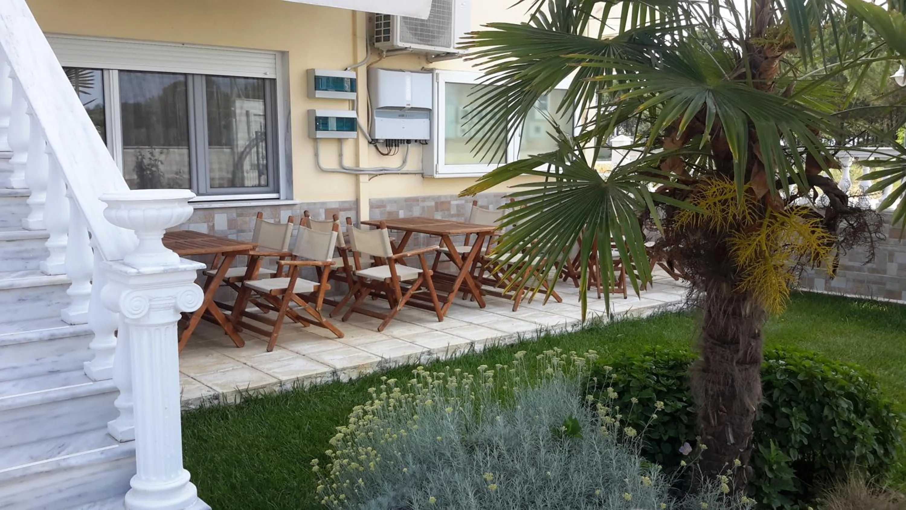 Garden in Irini Apartments