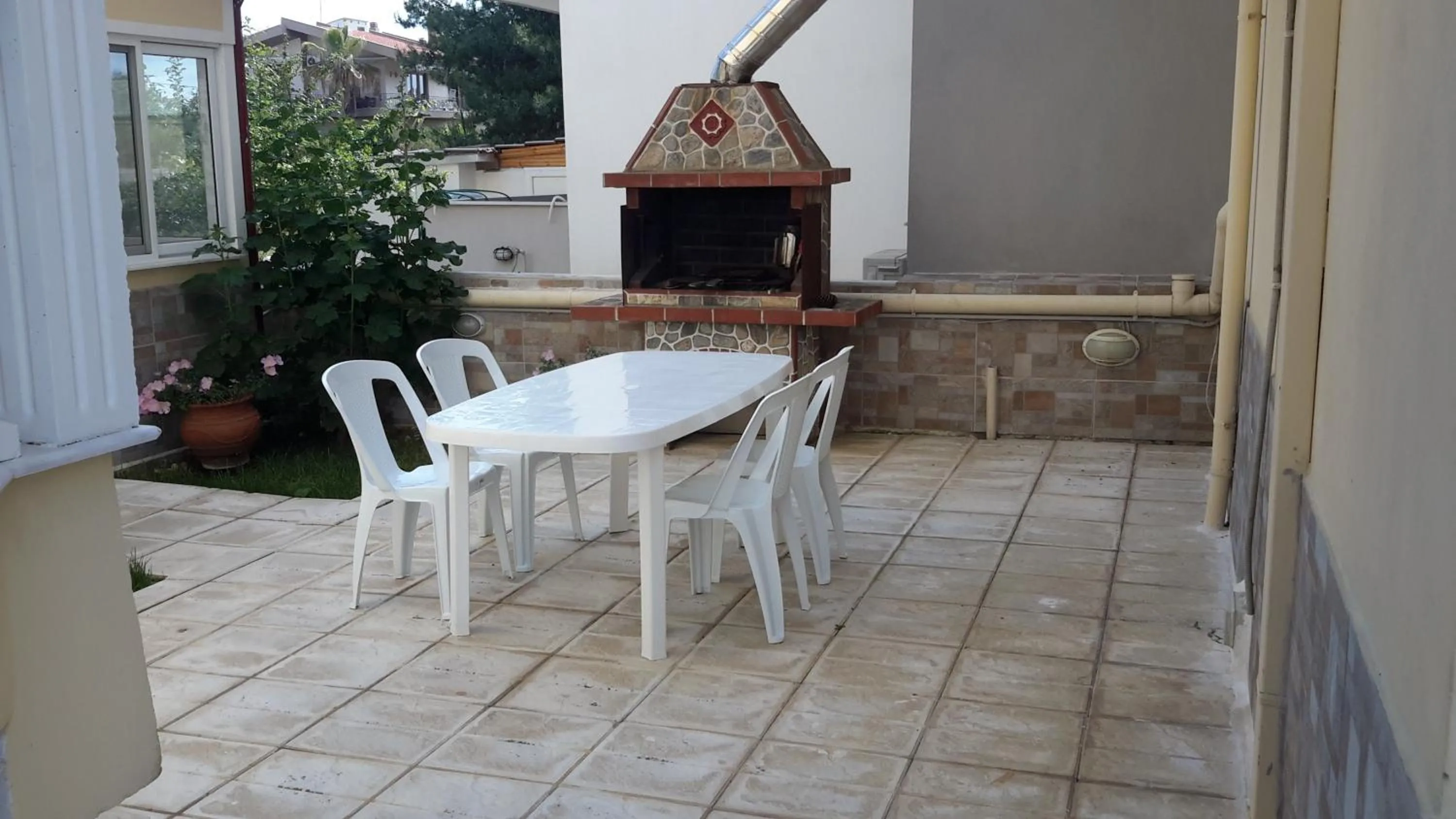 BBQ facilities in Irini Apartments