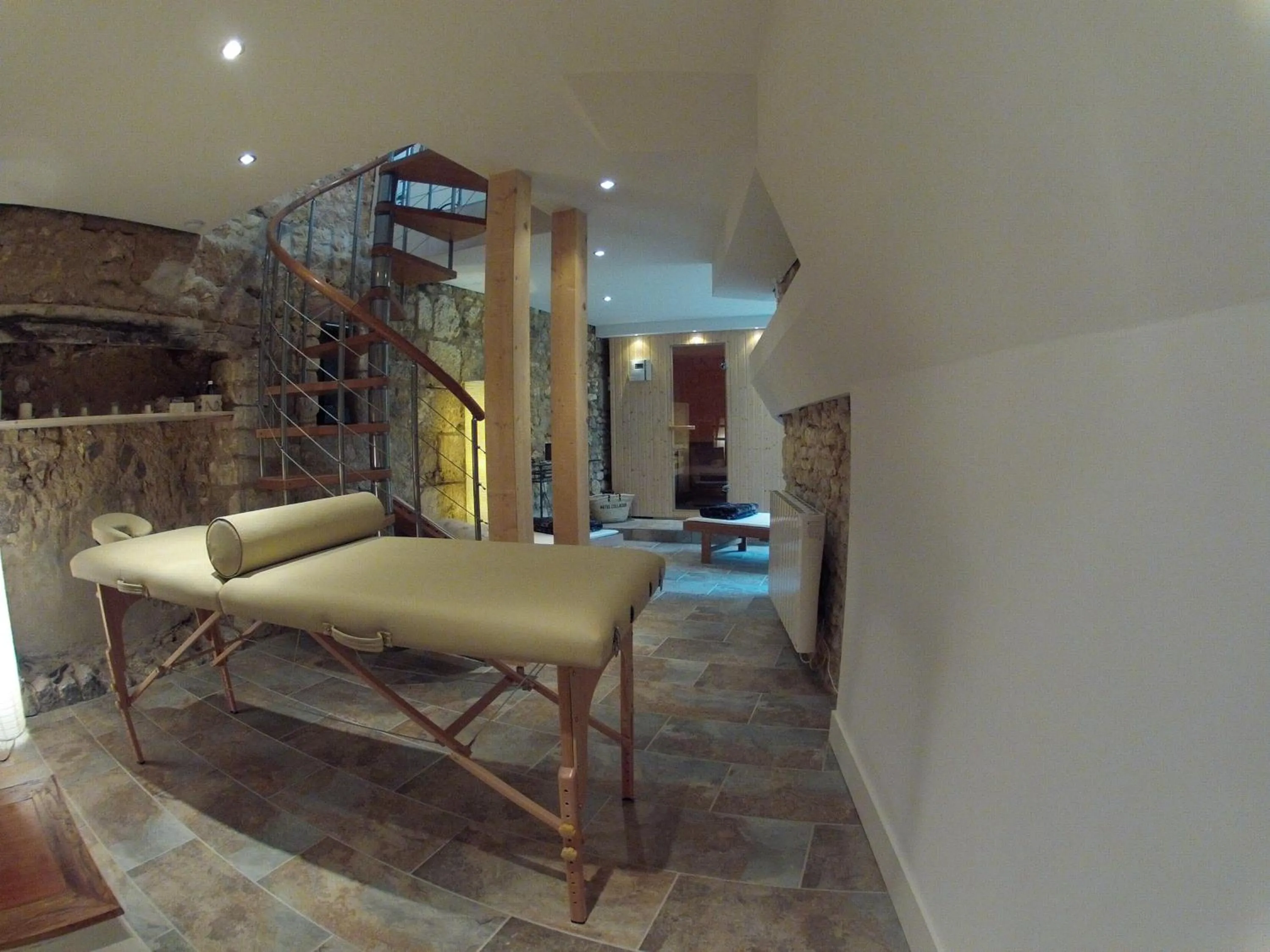 Massage in Maison Colladon