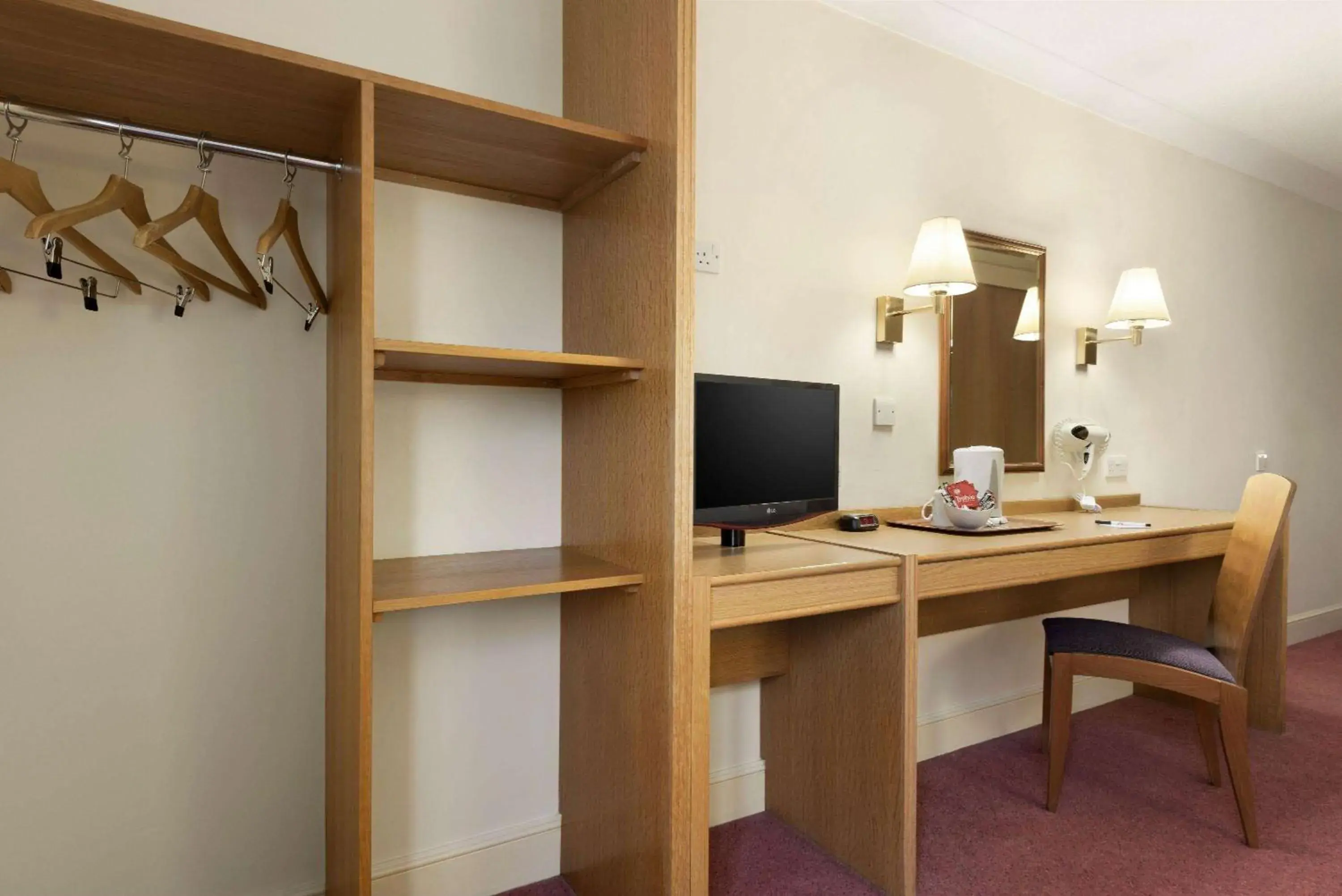 Photo of the whole room in Days Inn Stafford Photo of the whole room in Days Inn Stafford