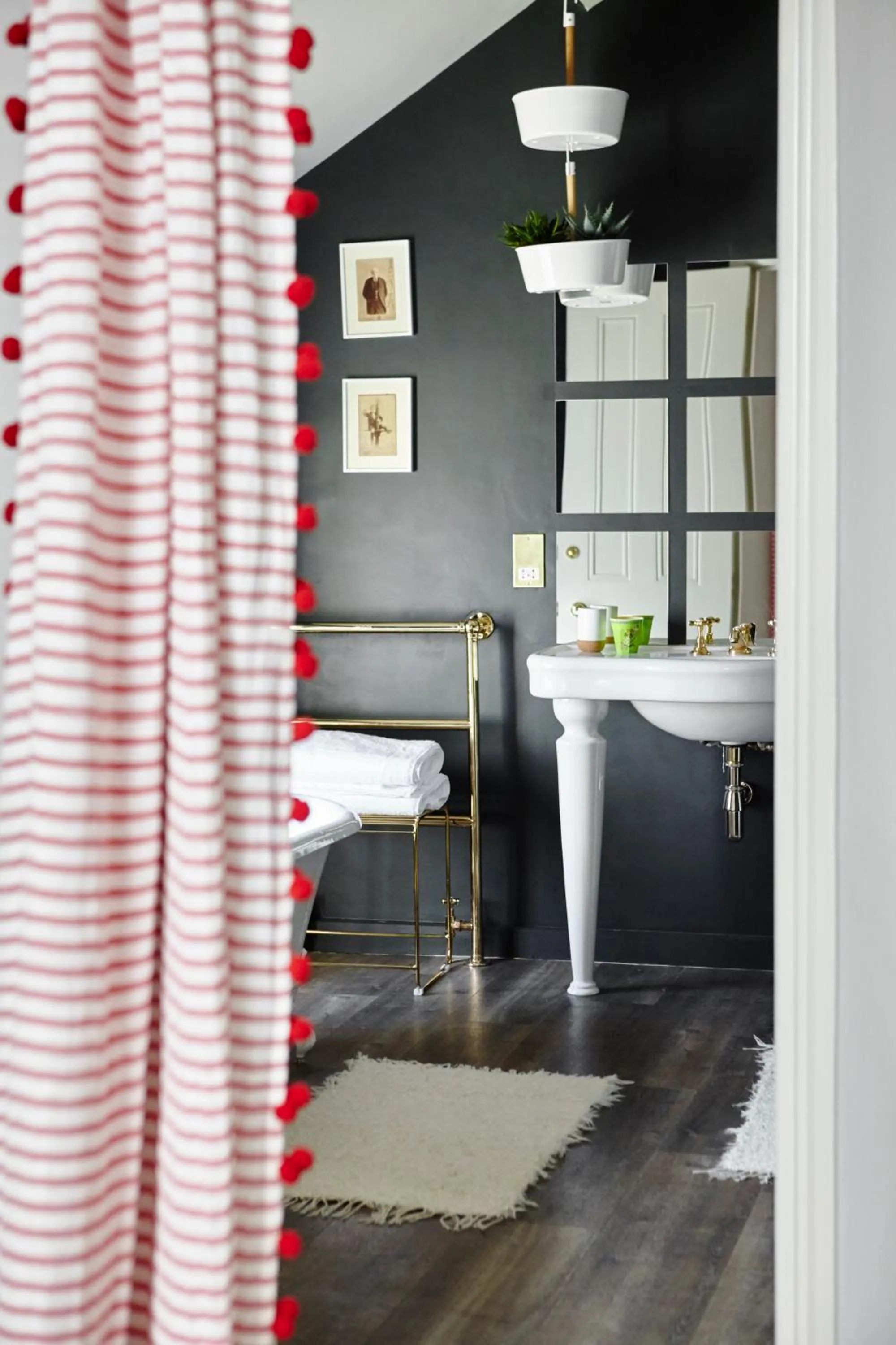 Bathroom in The Crown