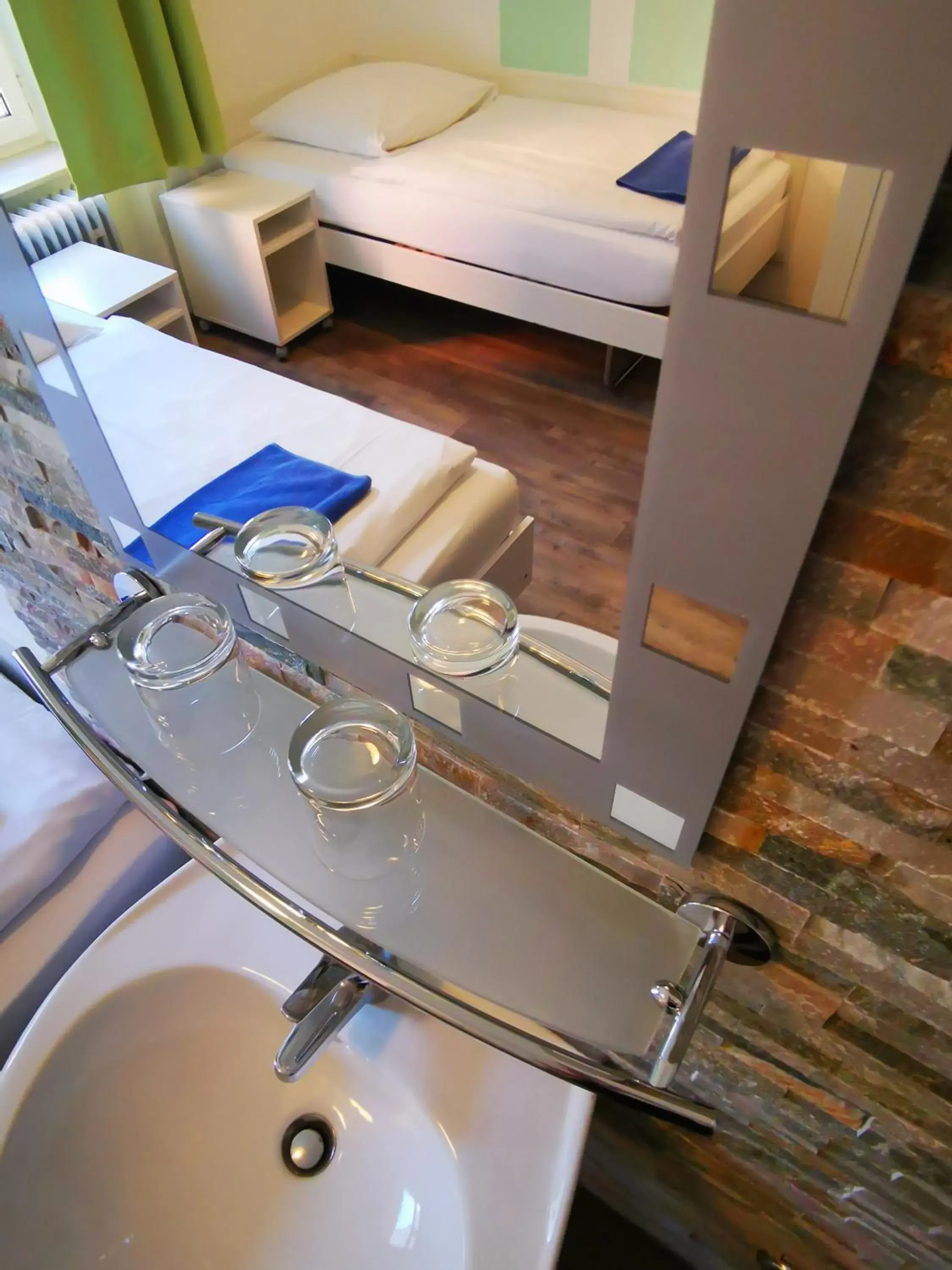 Twin Room with Shared Bathroom - single occupancy in City Hostel Twin Room with Shared Bathroom - single occupancy in City Hostel