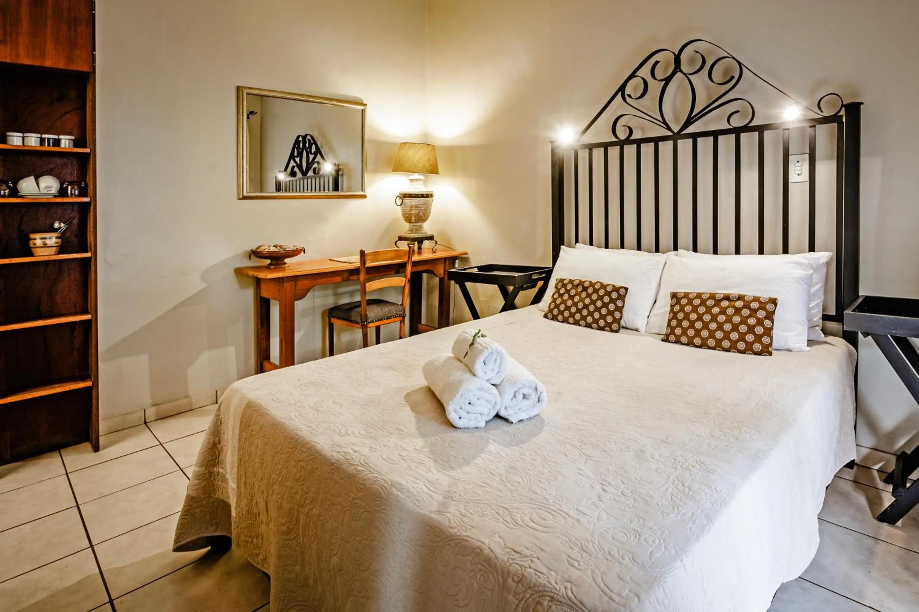 Bed in The Village in Hatfield