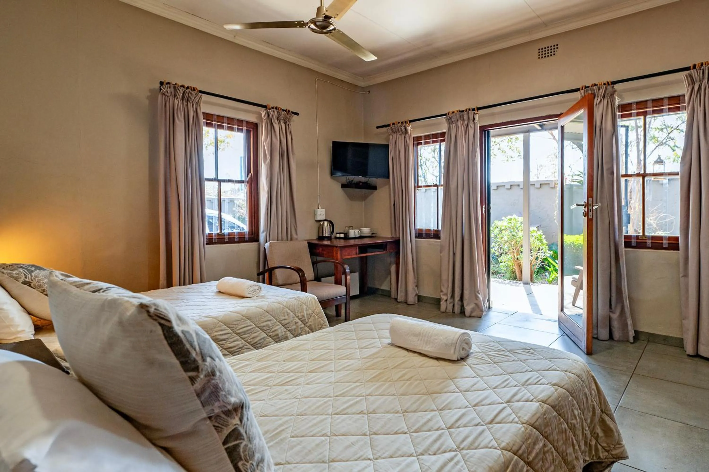 Bed in The Village in Hatfield