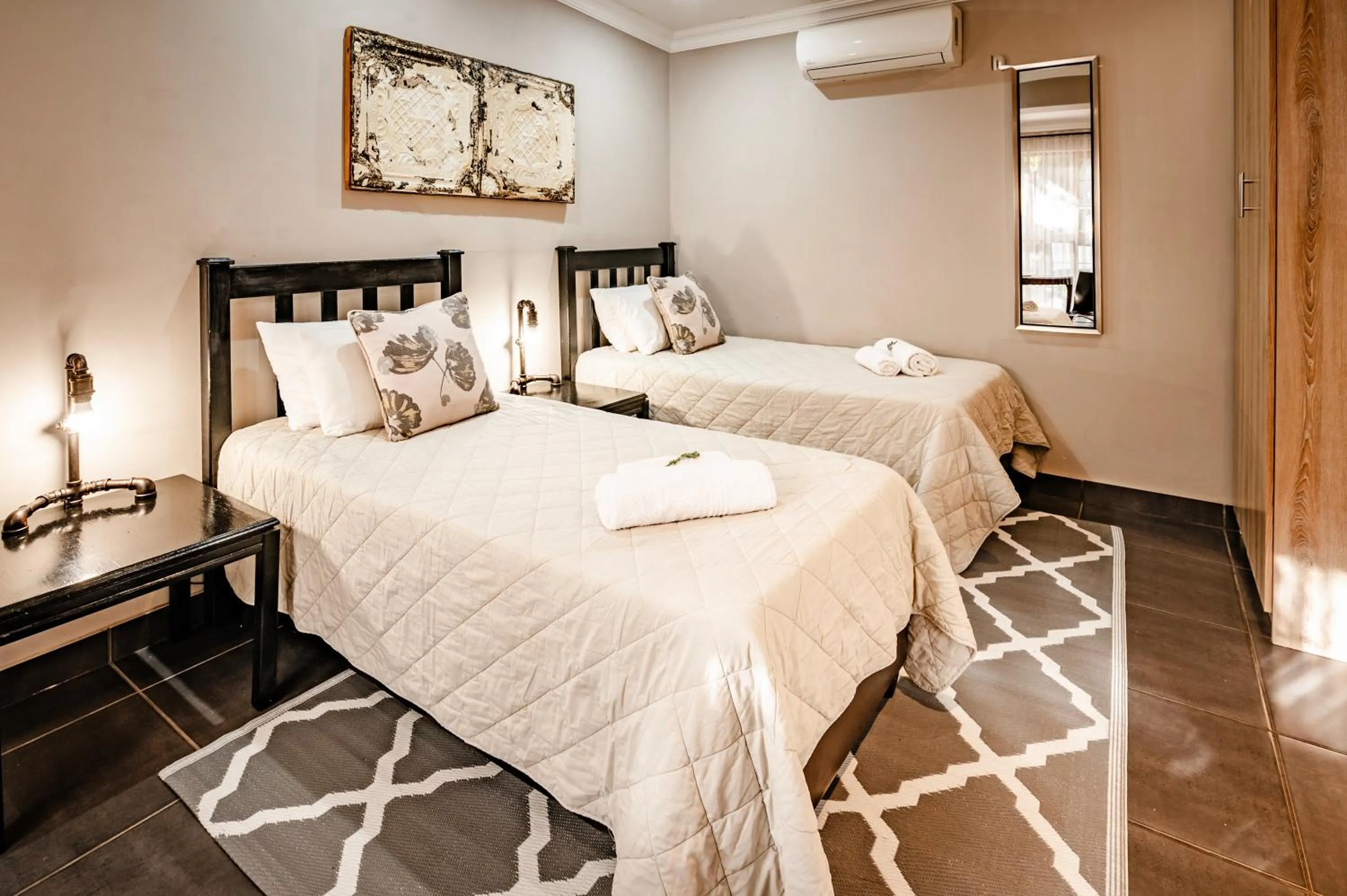 Bed in The Village in Hatfield