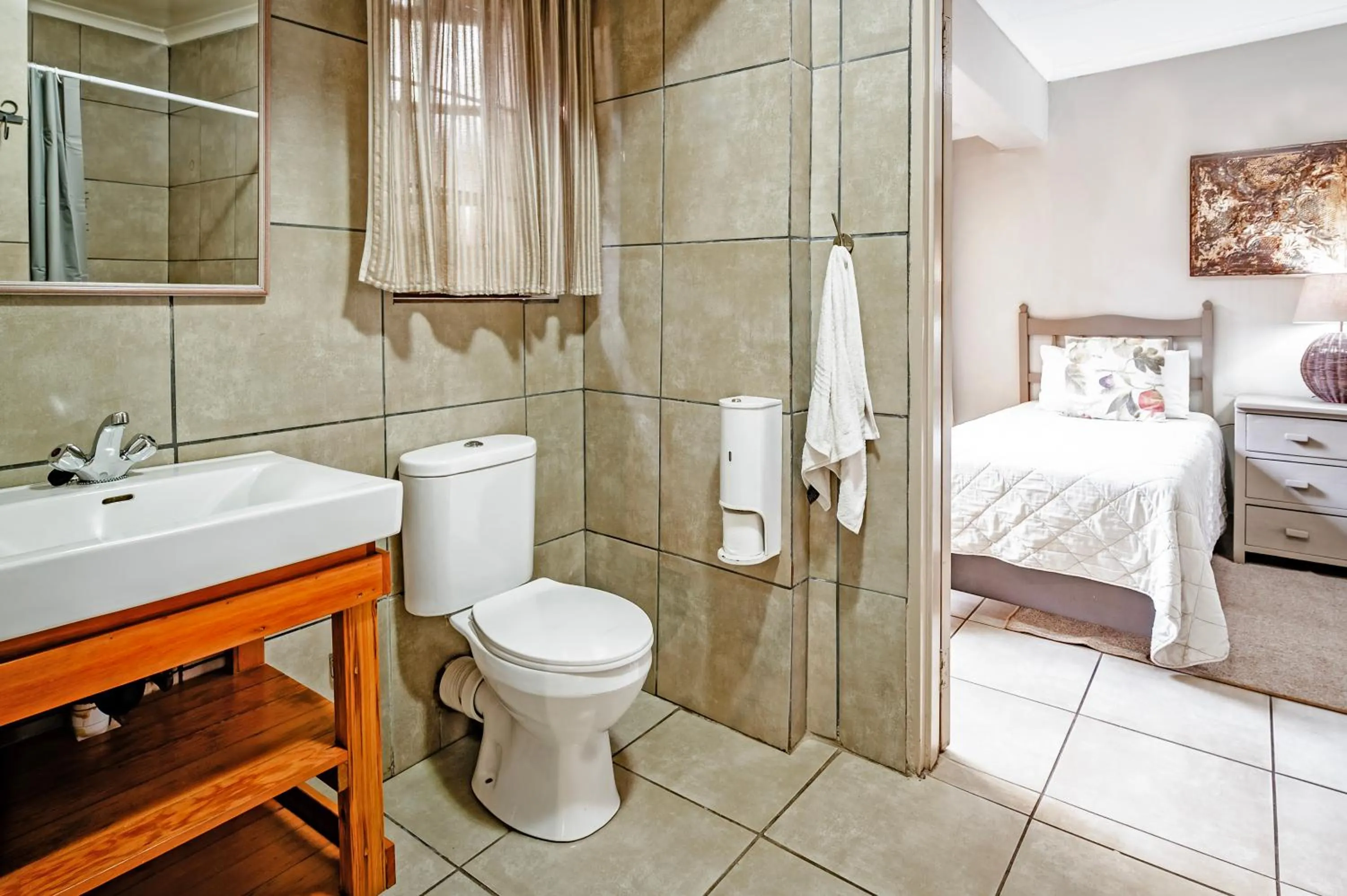 Bed in The Village in Hatfield