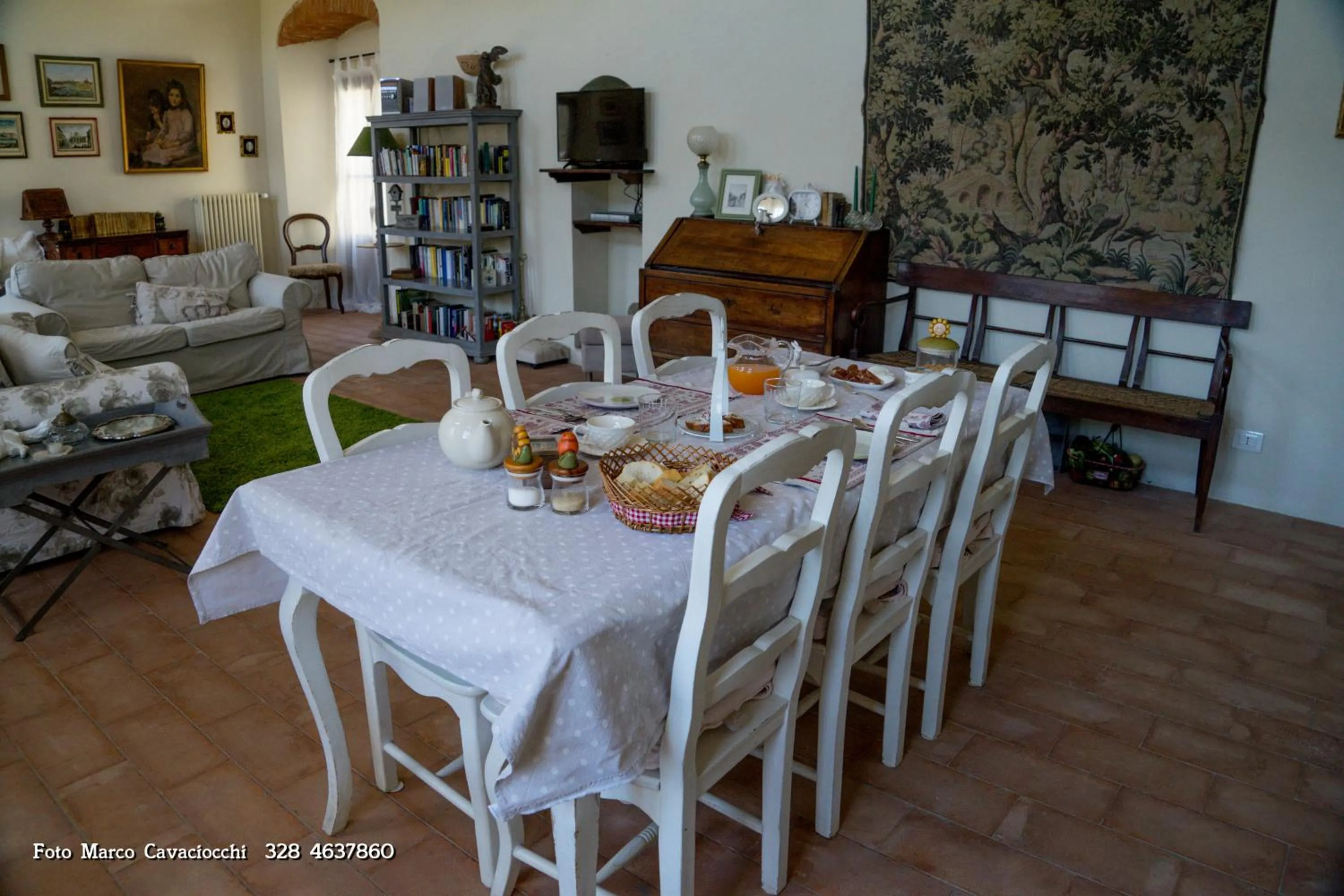 Communal lounge/ TV room in Il Bosso di Toscana