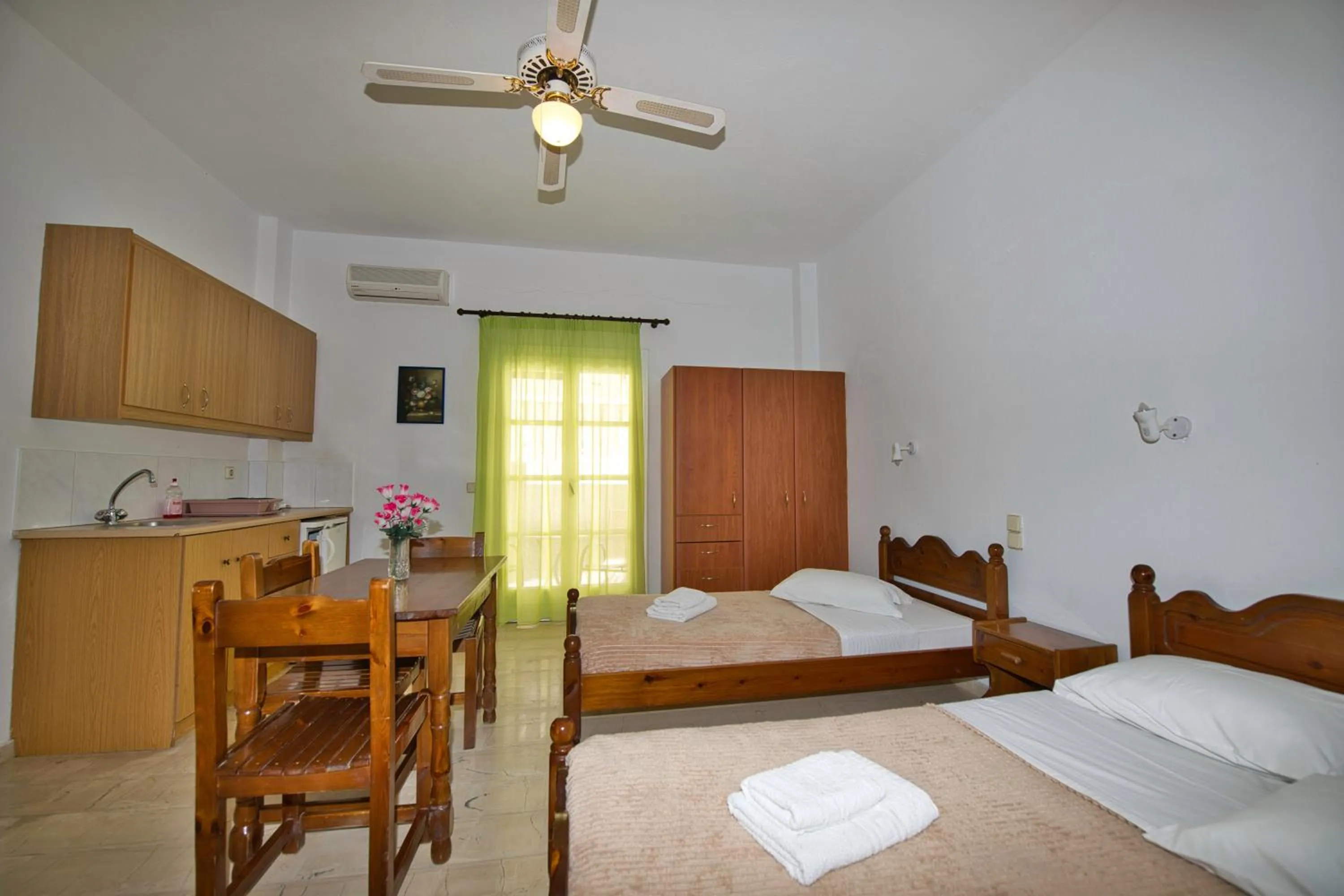 Photo of the whole room, Bed in Ira Apartments