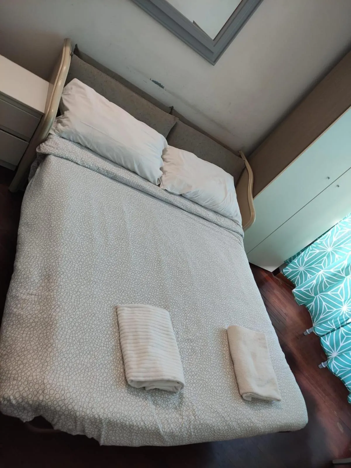 Double Room with Shared Bathroom in Happy Rome
