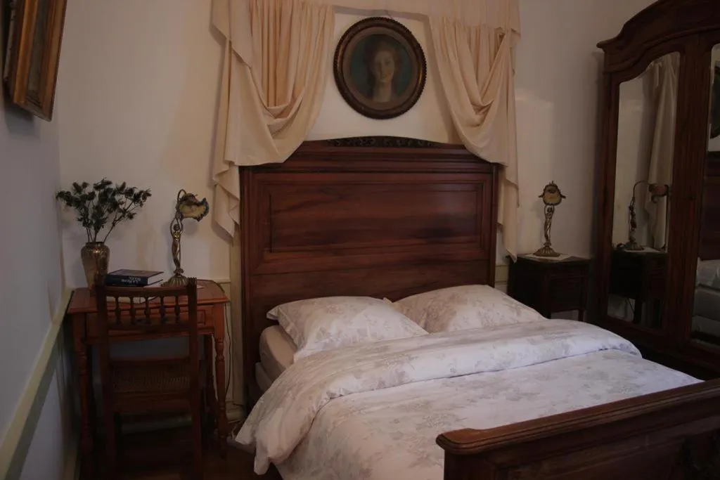 Photo of the whole room, Bed in Chateau-Gaillard