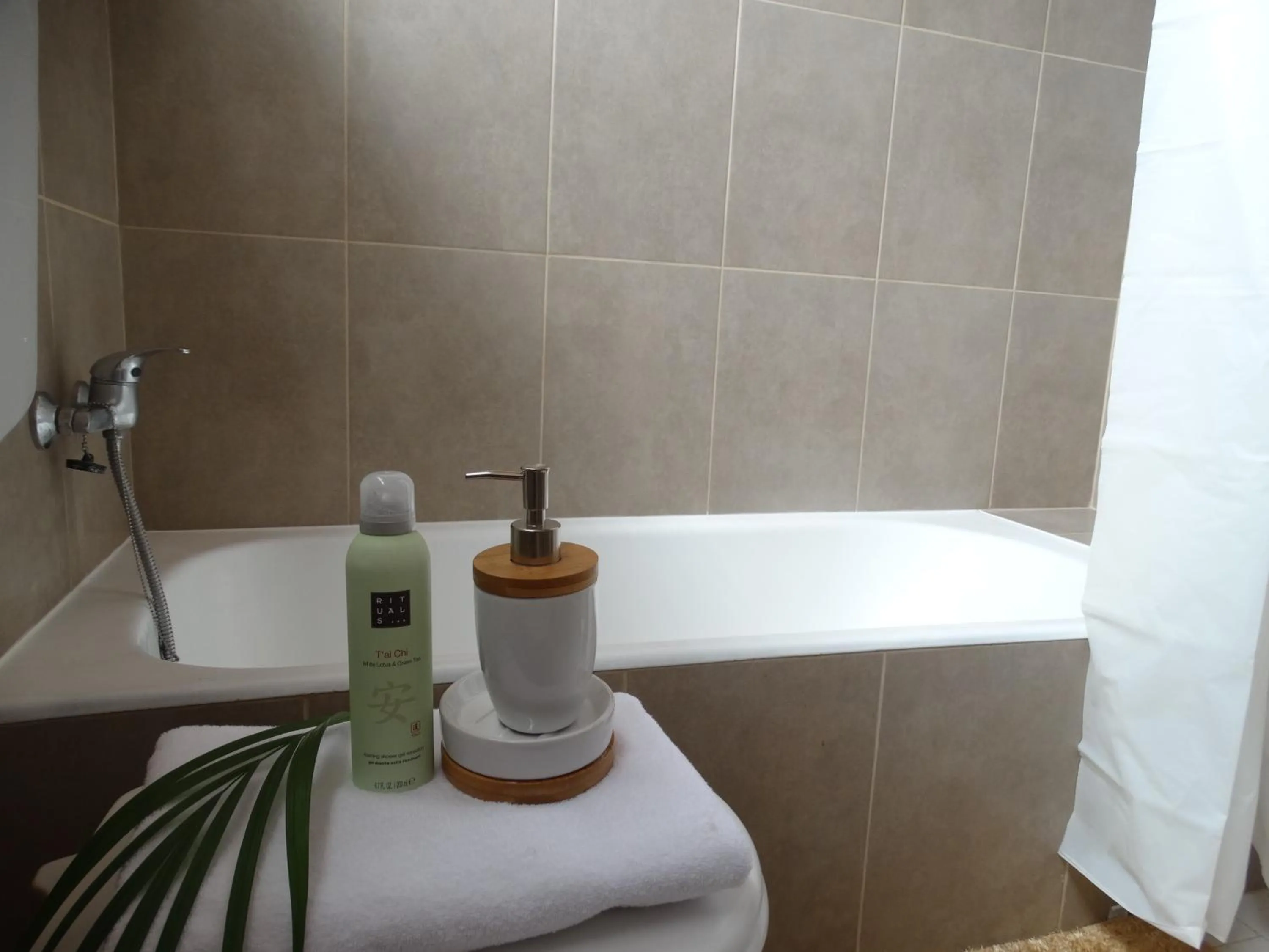 Bathroom in Barreirinha Funcho House