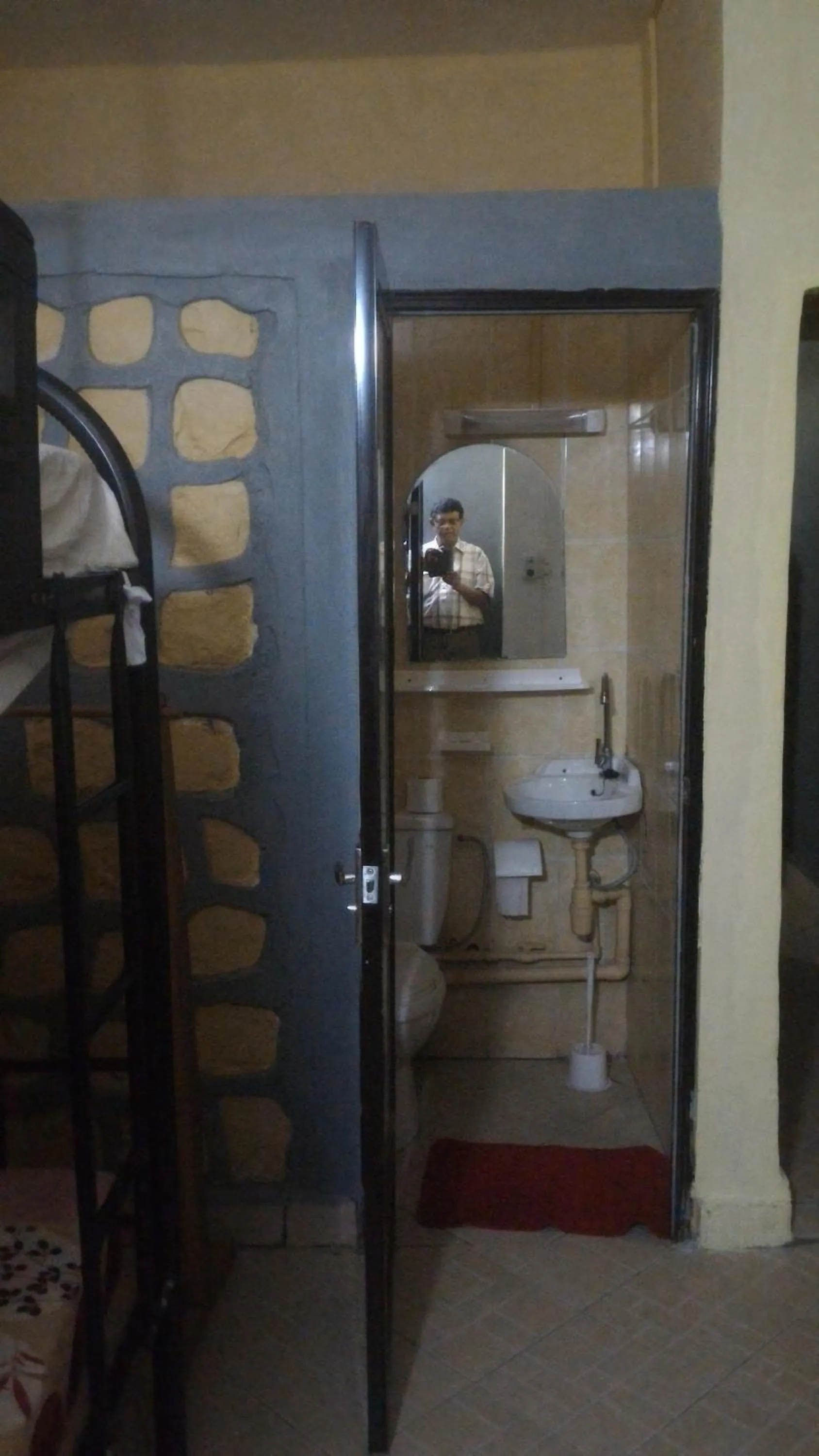 Bathroom in Salama Hôtel Majunga