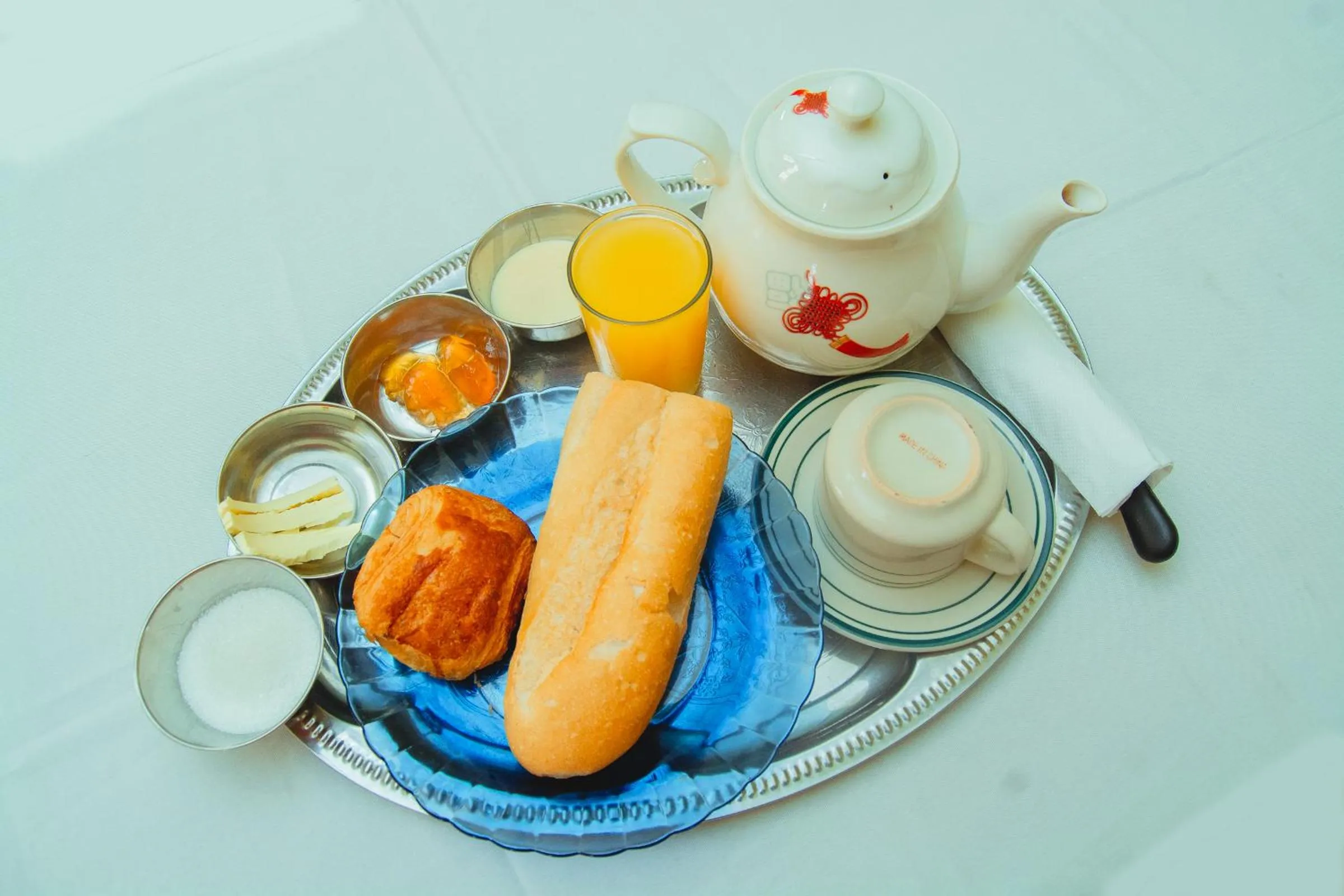 Continental breakfast in Salama Hôtel Majunga