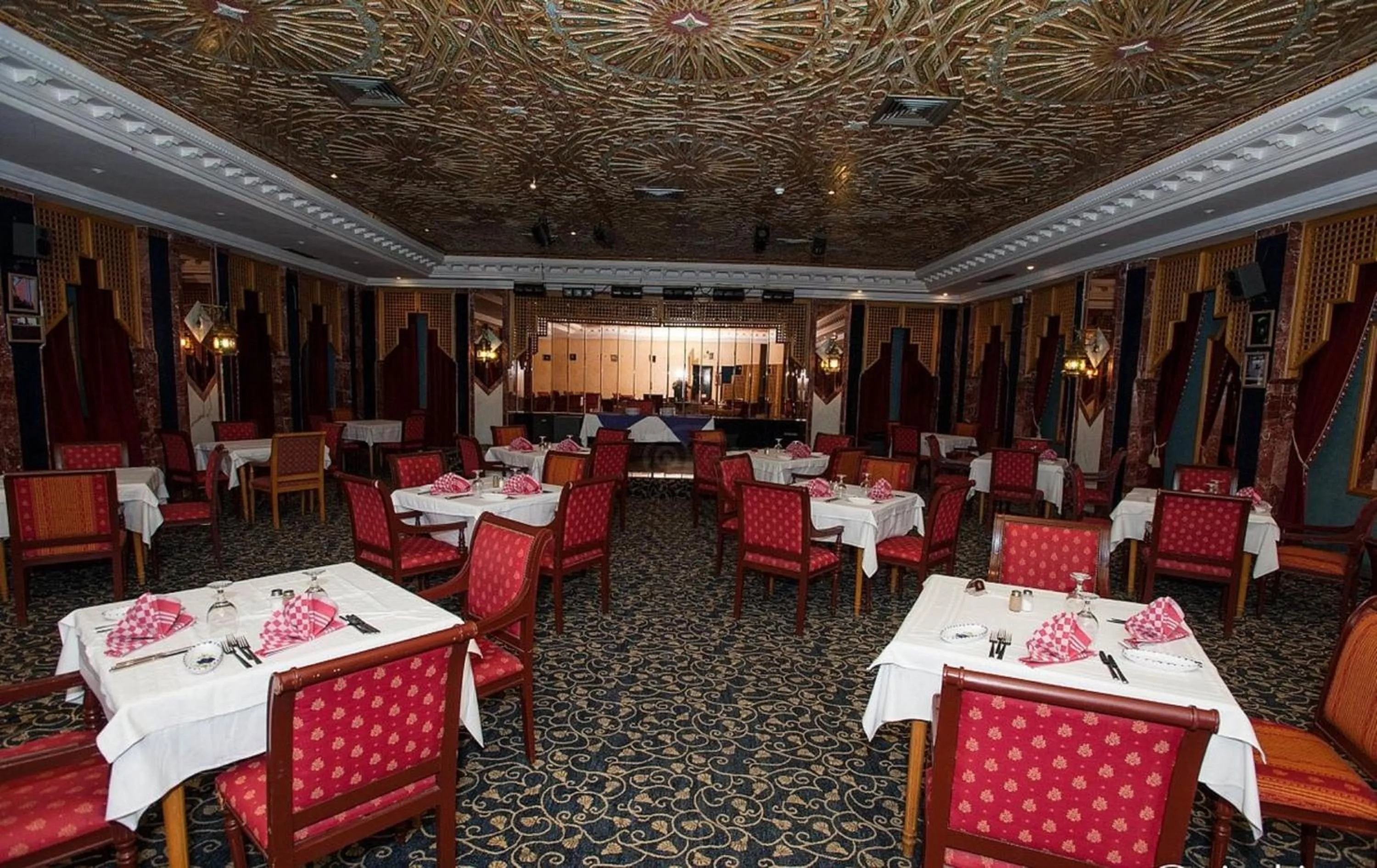 Restaurant/places to eat in Riviera Hotel - Family only