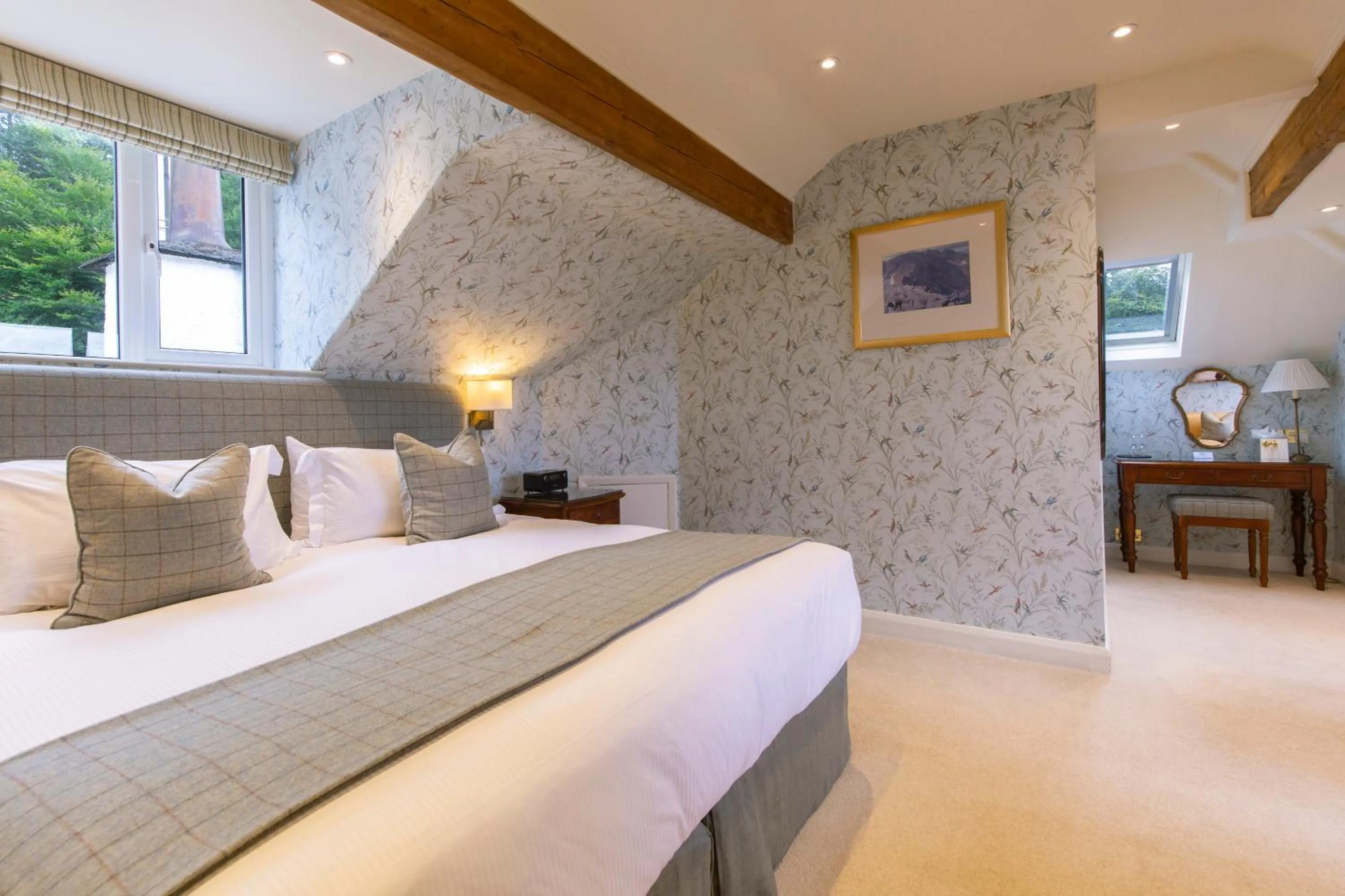 Bed in Lindeth Fell Country House