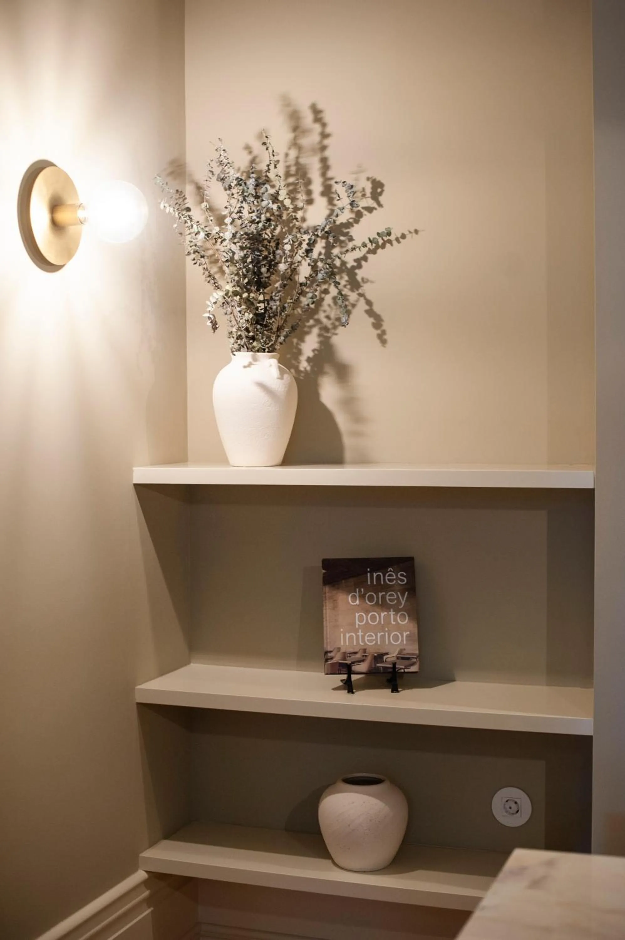 Decorative detail, Bed in Oporto Maison Alves da Veiga