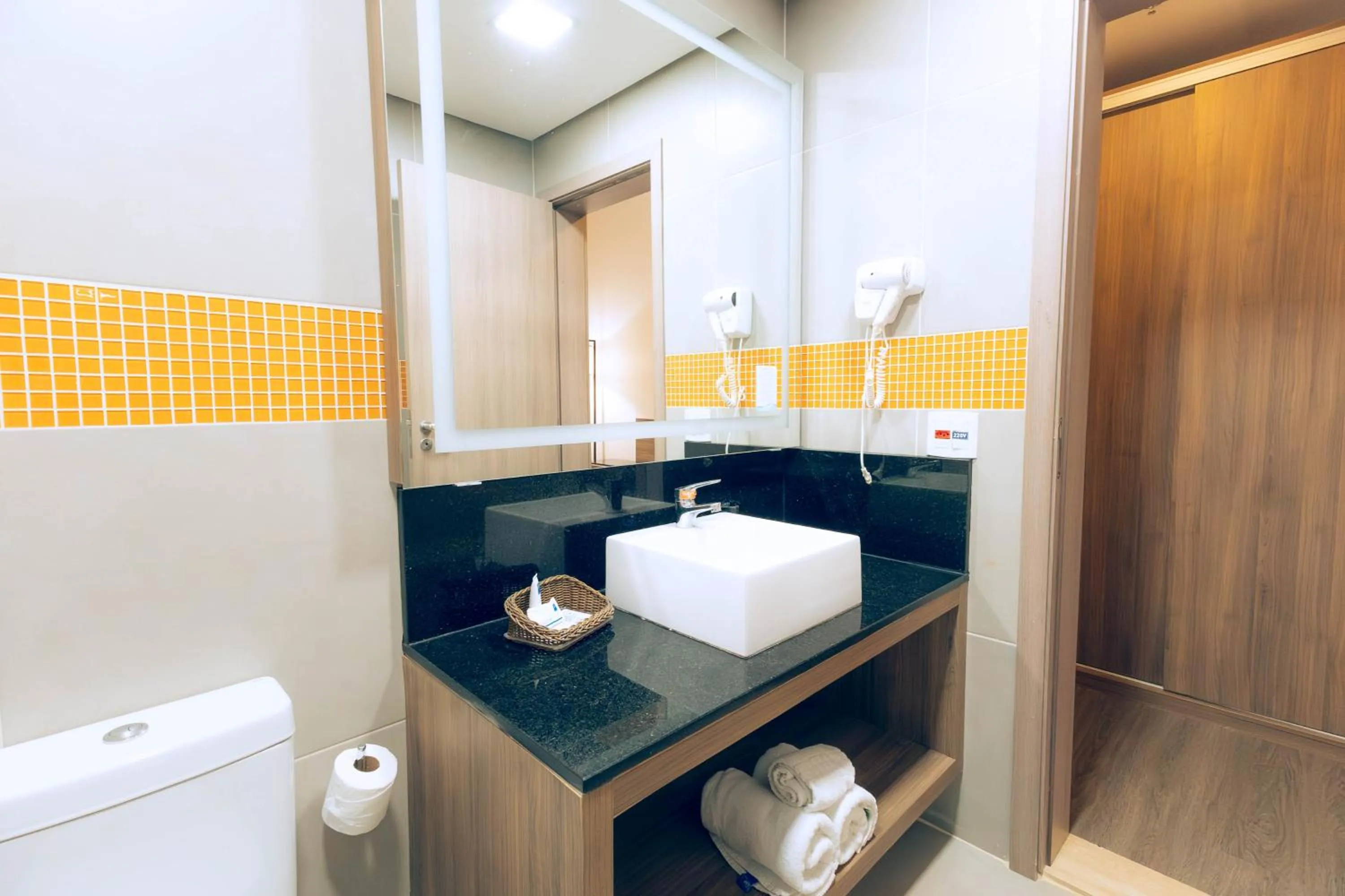 Bedroom in TRYP By Wyndham Ribeirão Preto