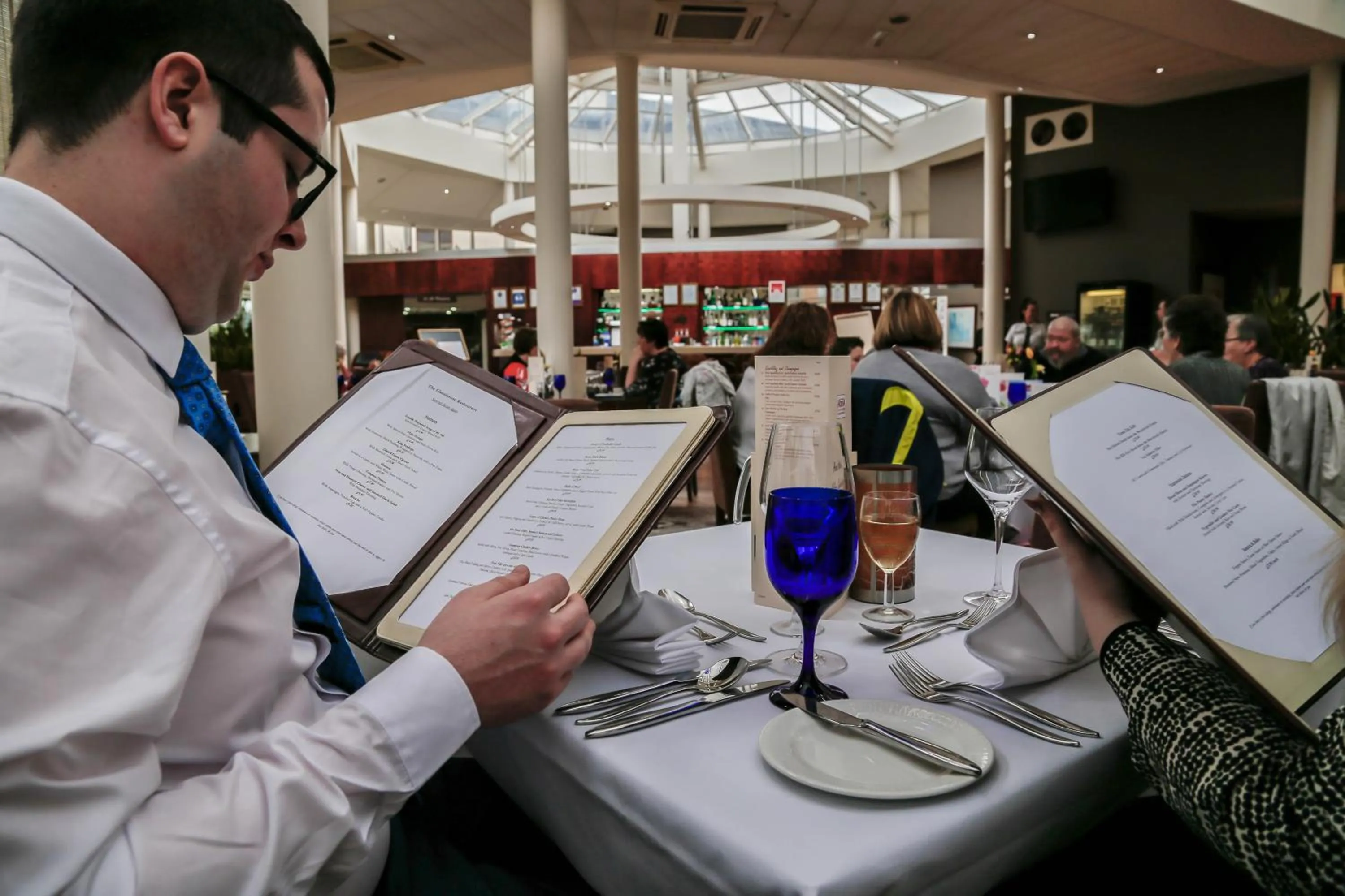 Restaurant/places to eat in Alona Hotel