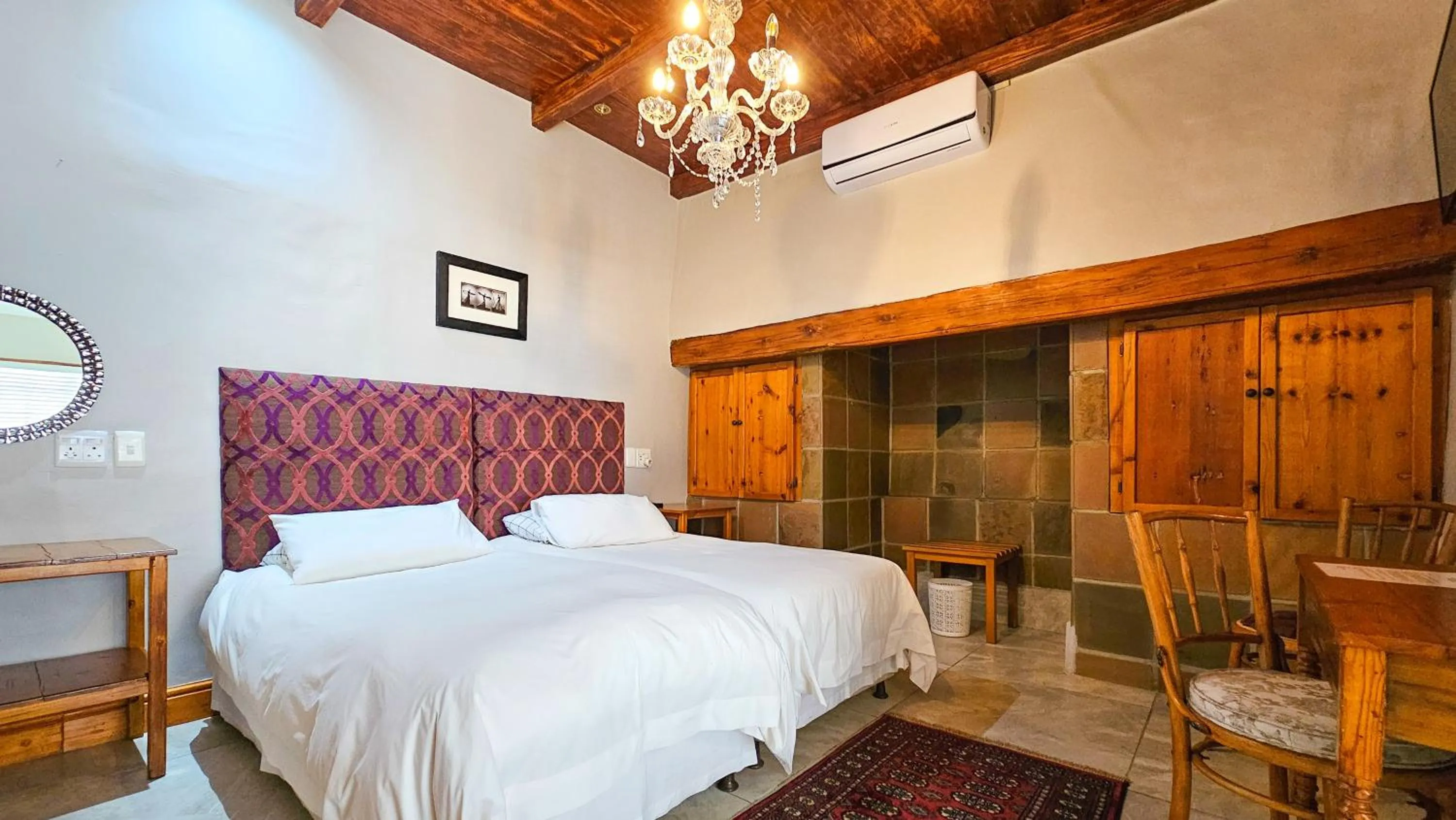 Bed in De Opstal Country Lodge