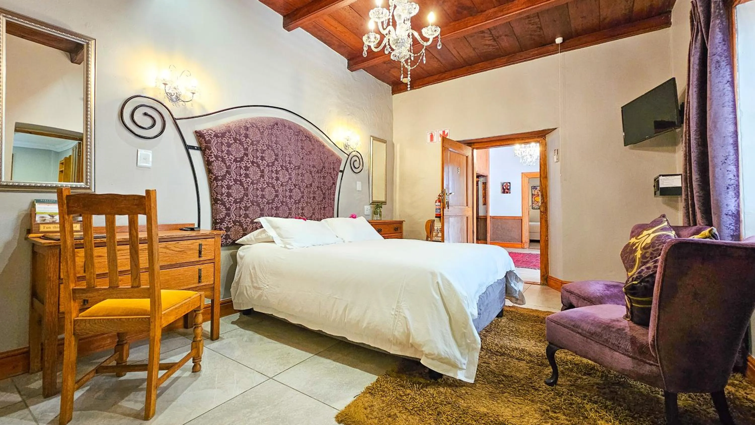 Bed in De Opstal Country Lodge