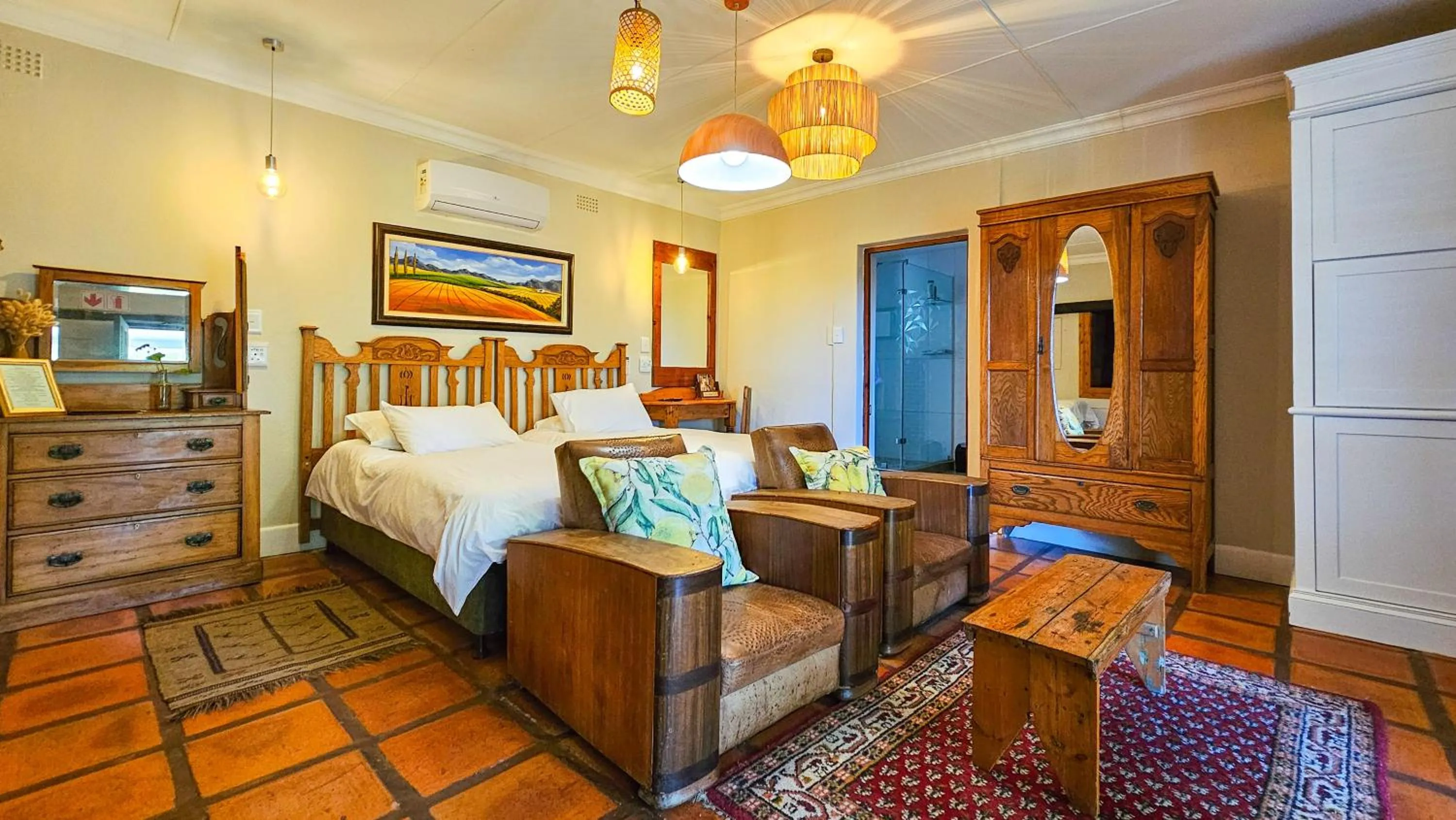 Bed in De Opstal Country Lodge