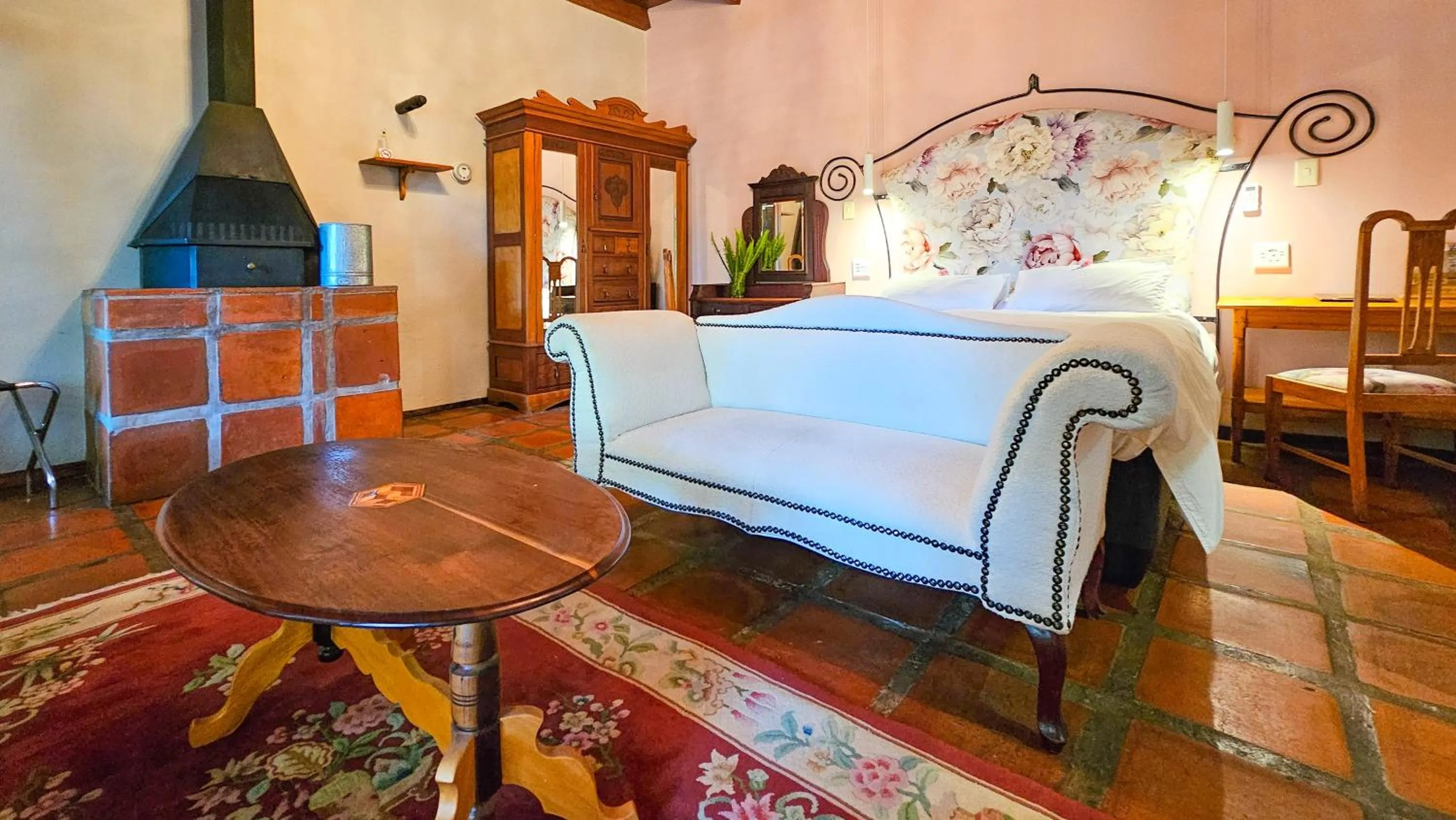 Bed in De Opstal Country Lodge