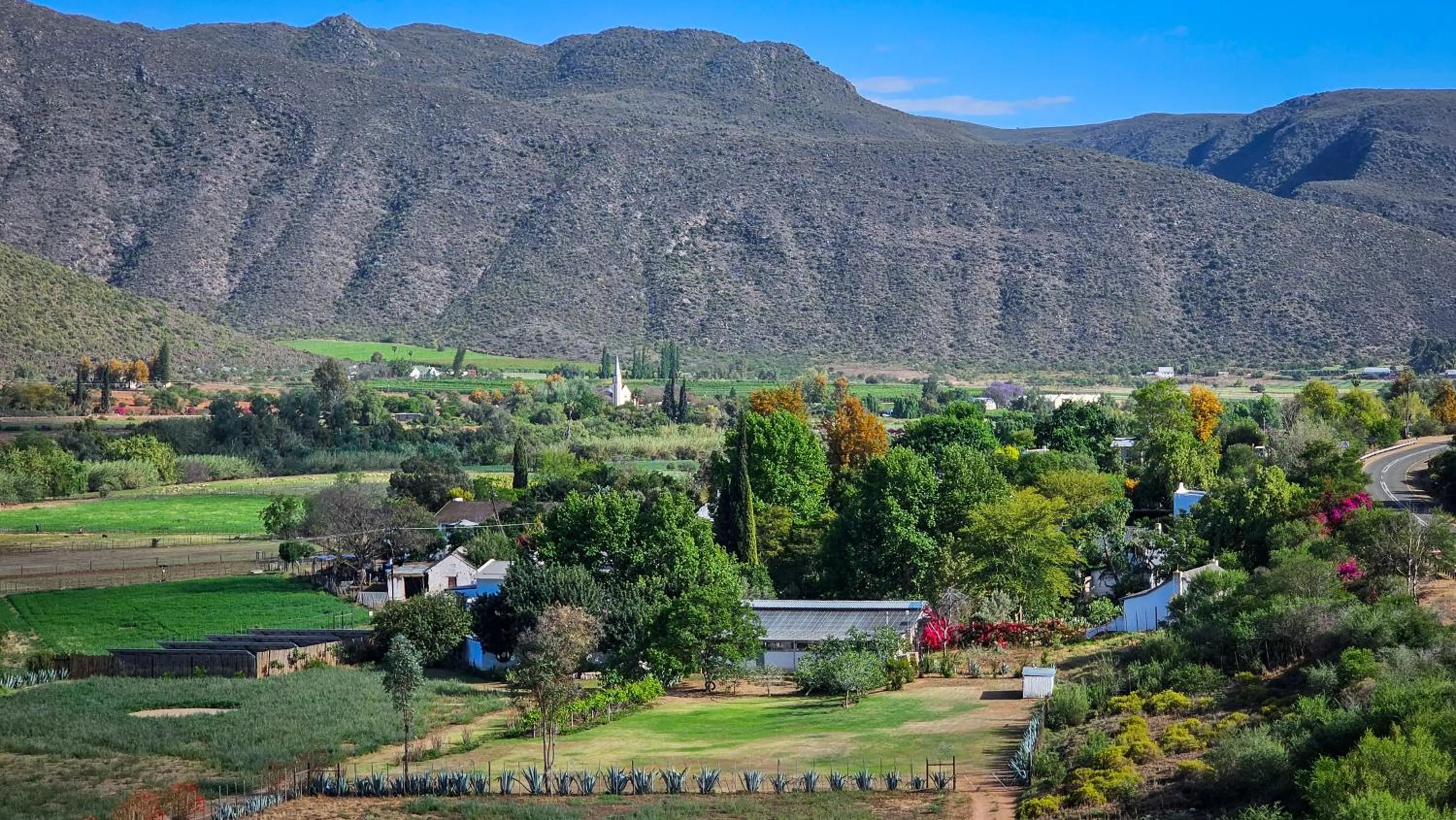 Property building in De Opstal Country Lodge