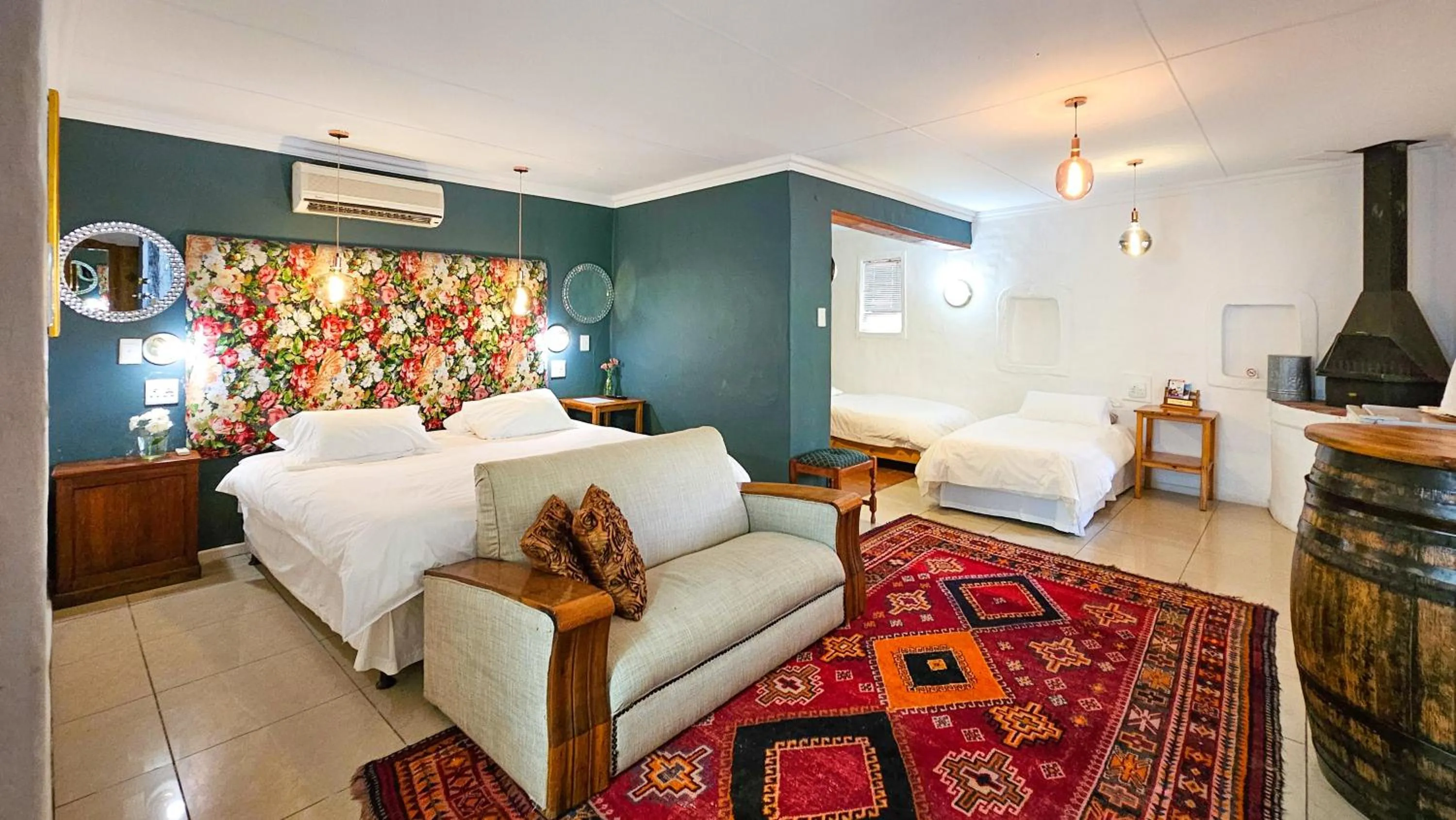 Bed in De Opstal Country Lodge