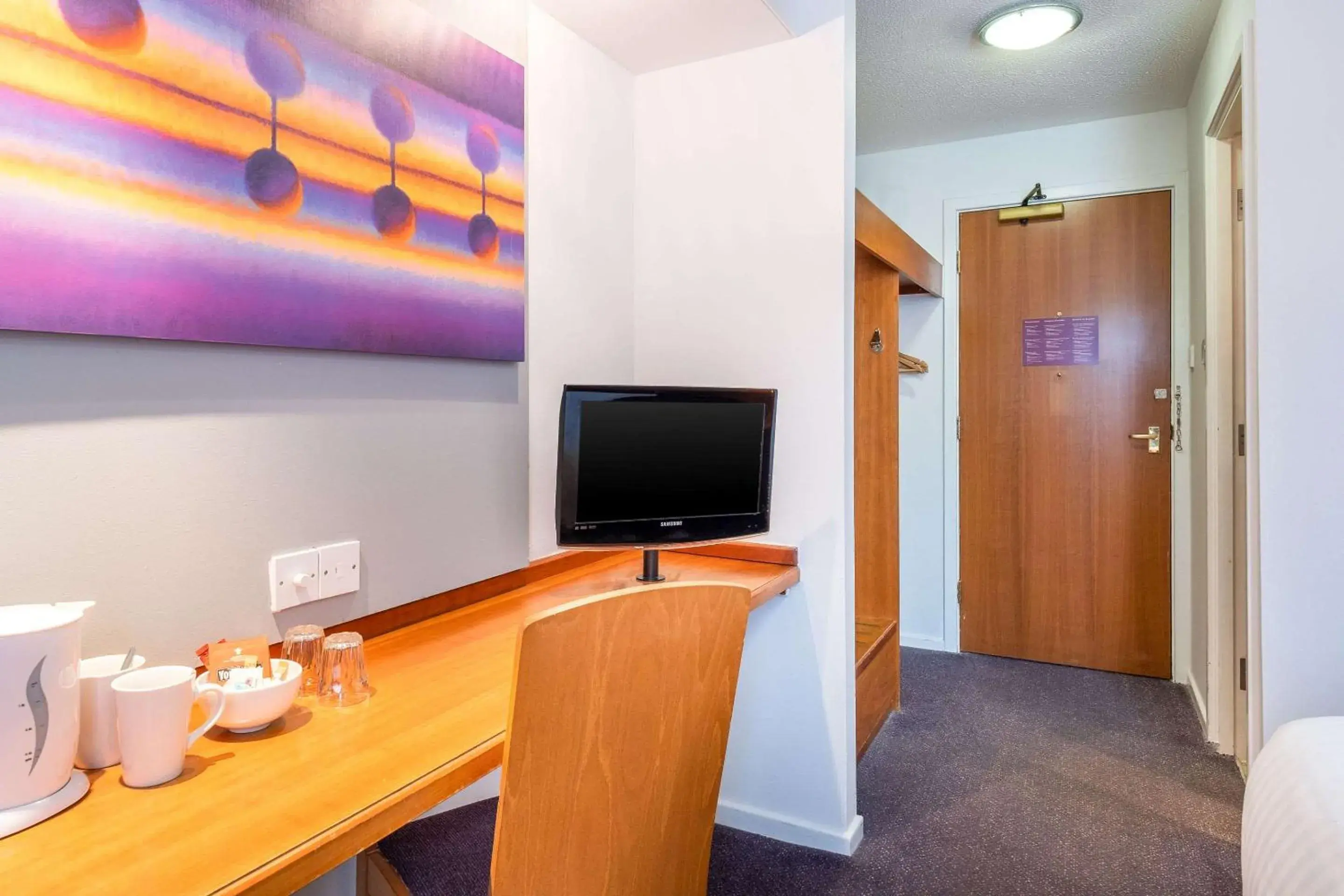 Photo of the whole room, TV/Entertainment Center in Comfort Inn Sunderland