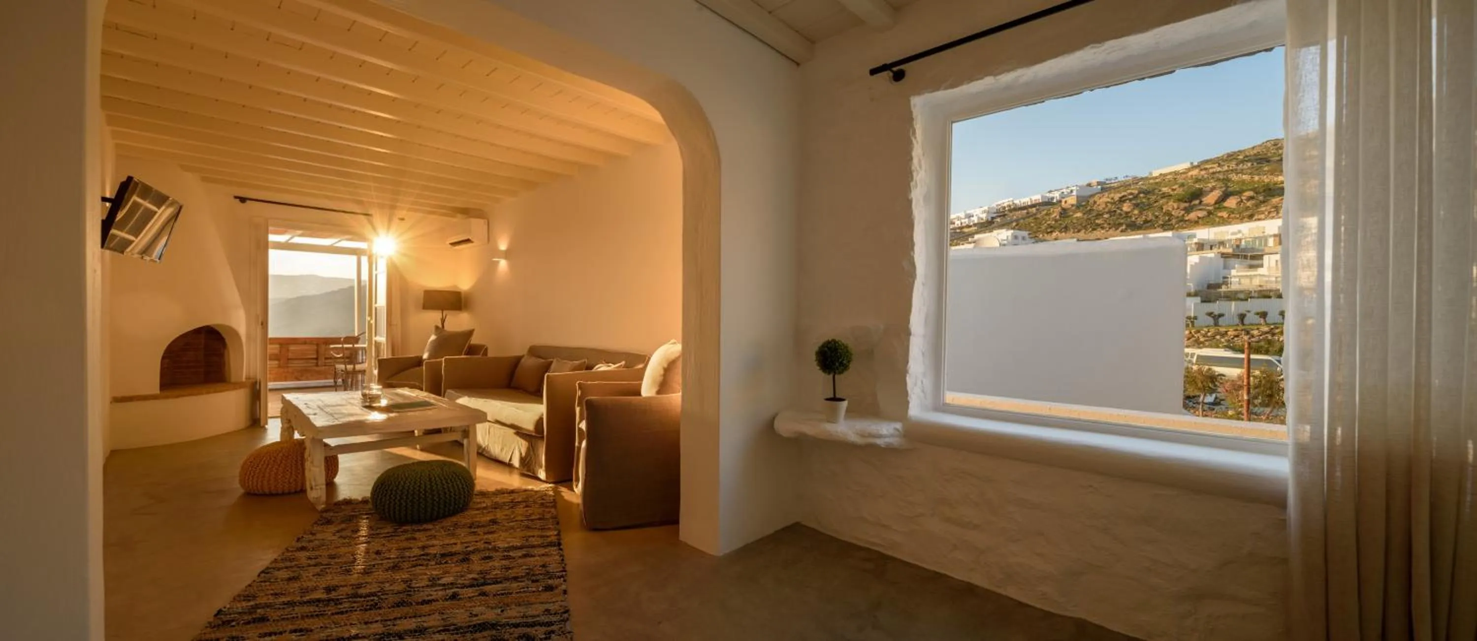 Living room in Cova Mykonos Suites