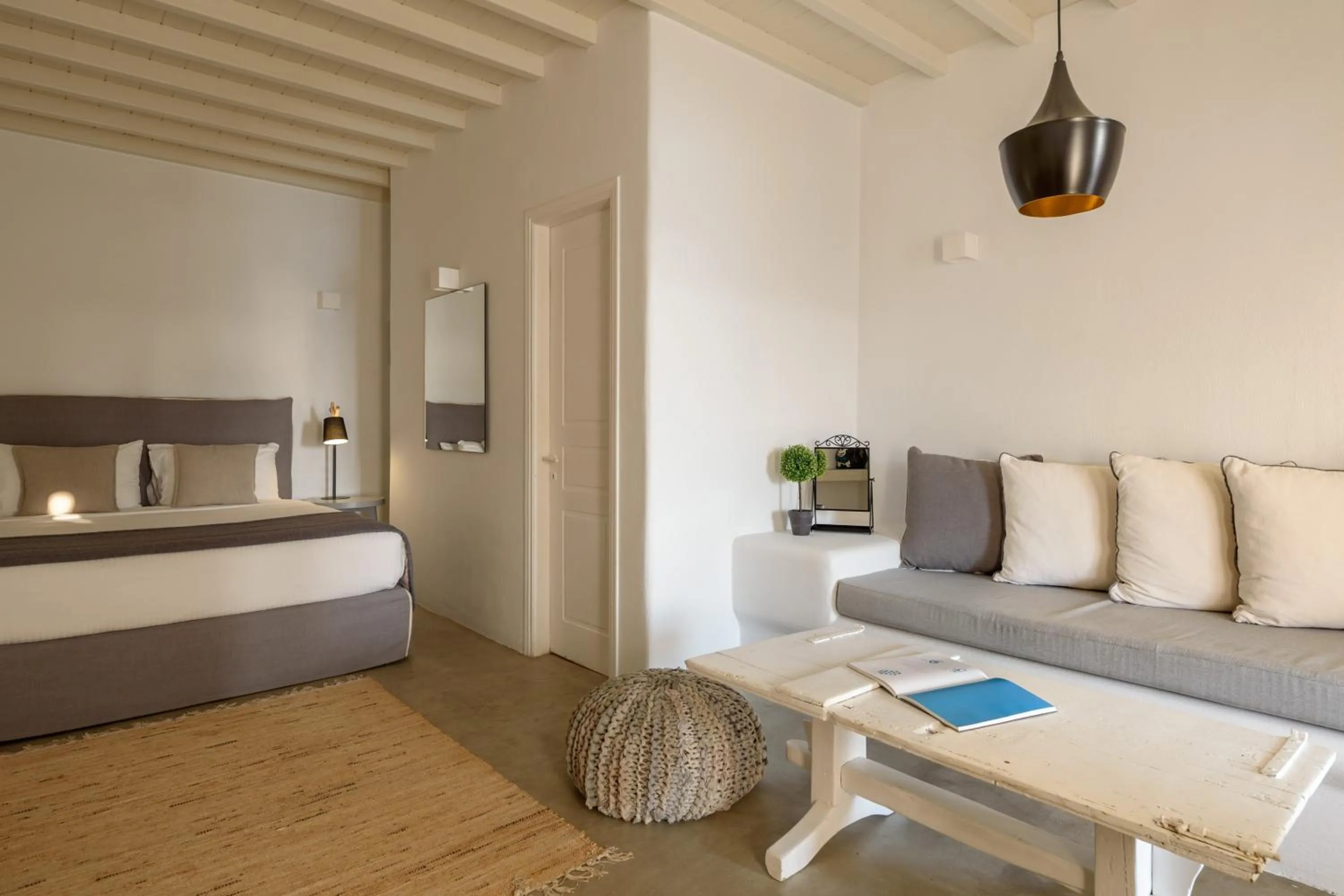 Seating area, Bed in Cova Mykonos Suites