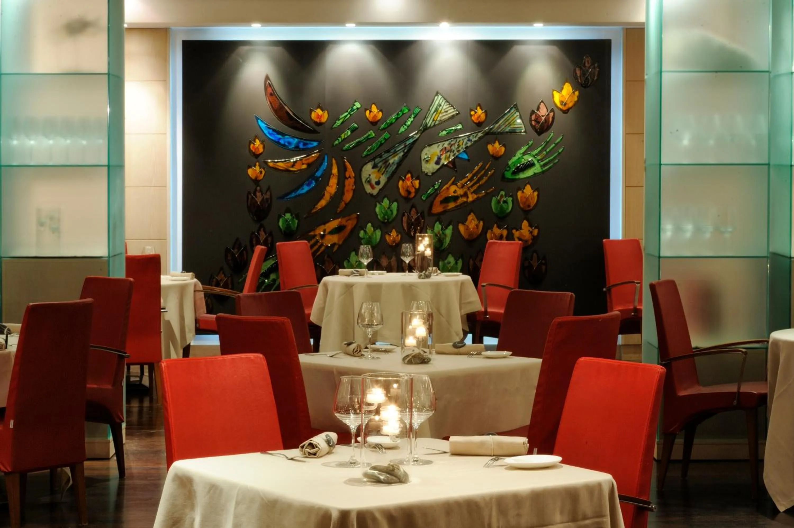Restaurant/places to eat in Mare Hotel
