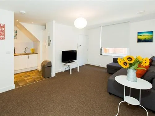 Living room in Beddoe Apartments