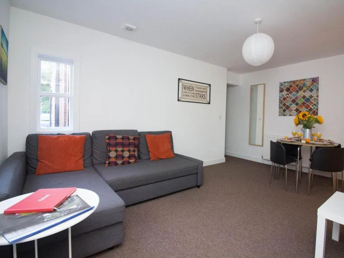 Living room in Beddoe Apartments