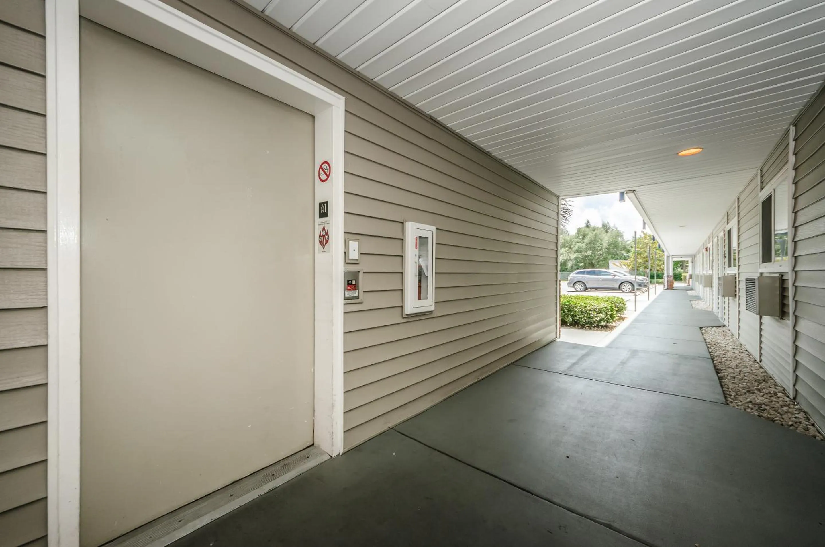 Area and facilities in Tampa Bay Extended Stay Hotel