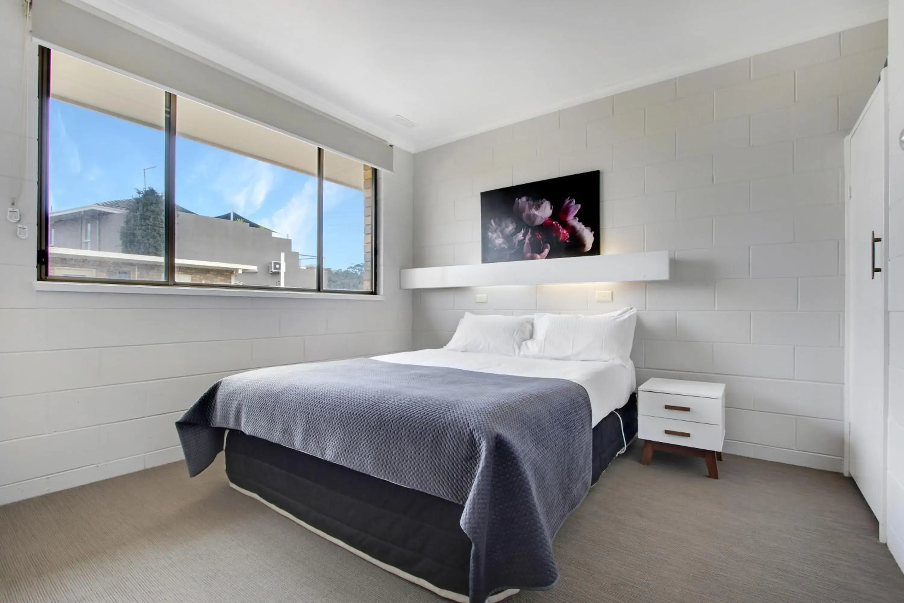 Two-Bedroom Apartment in Hybiscus Waterfront Apartments Two-Bedroom Apartment in Hybiscus Waterfront Apartments