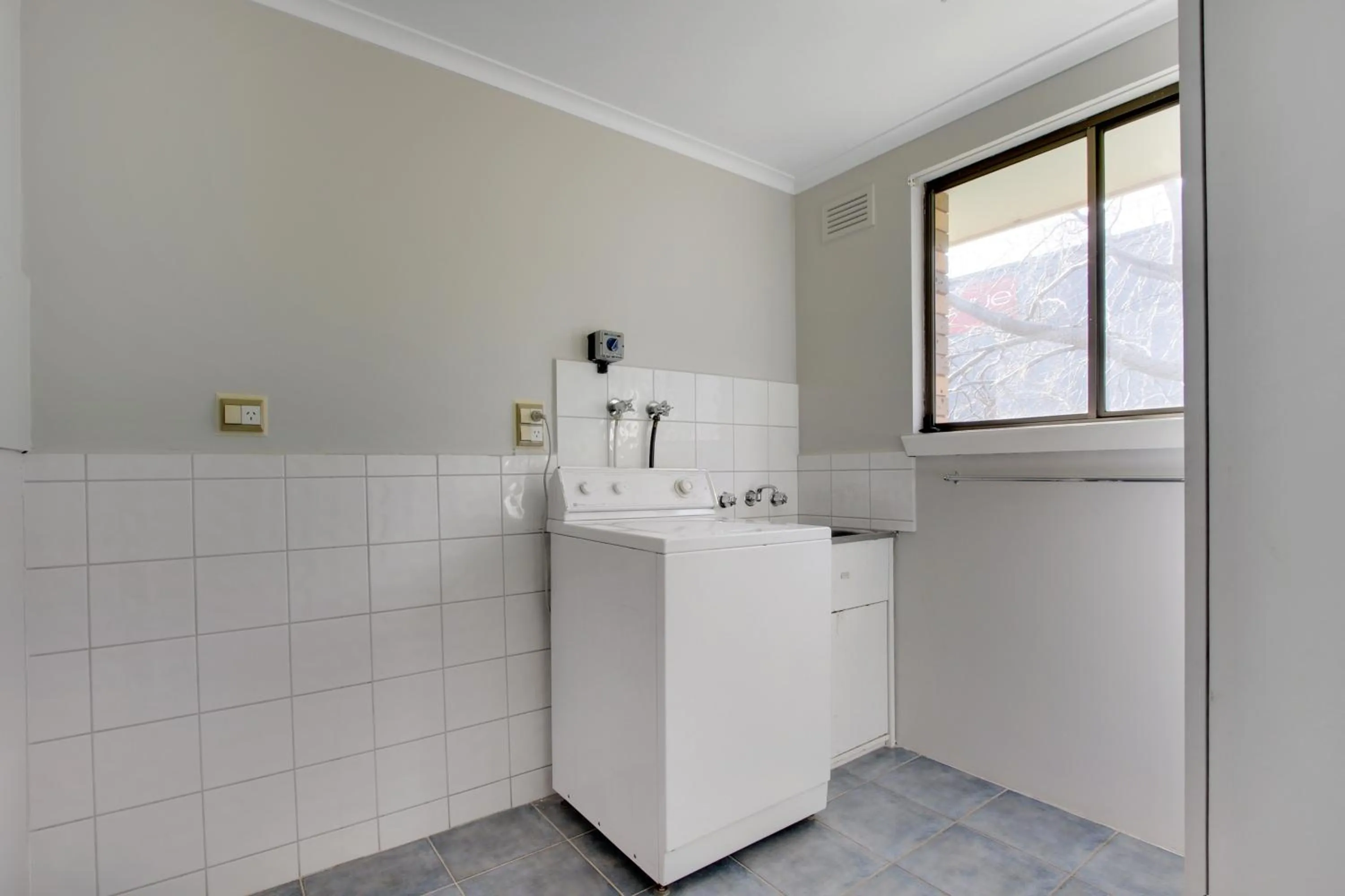 Area and facilities in Hybiscus Waterfront Apartments